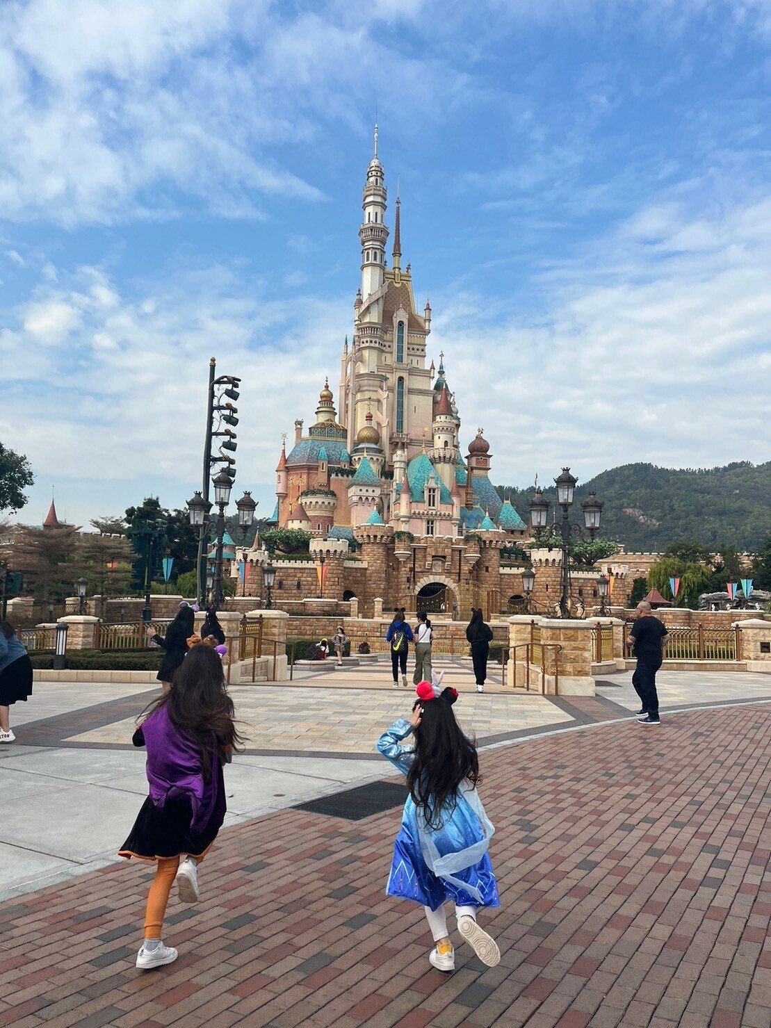 香港ディズニーランド、混んでんじゃん｜ノアゼットプレス編集長 Aiko