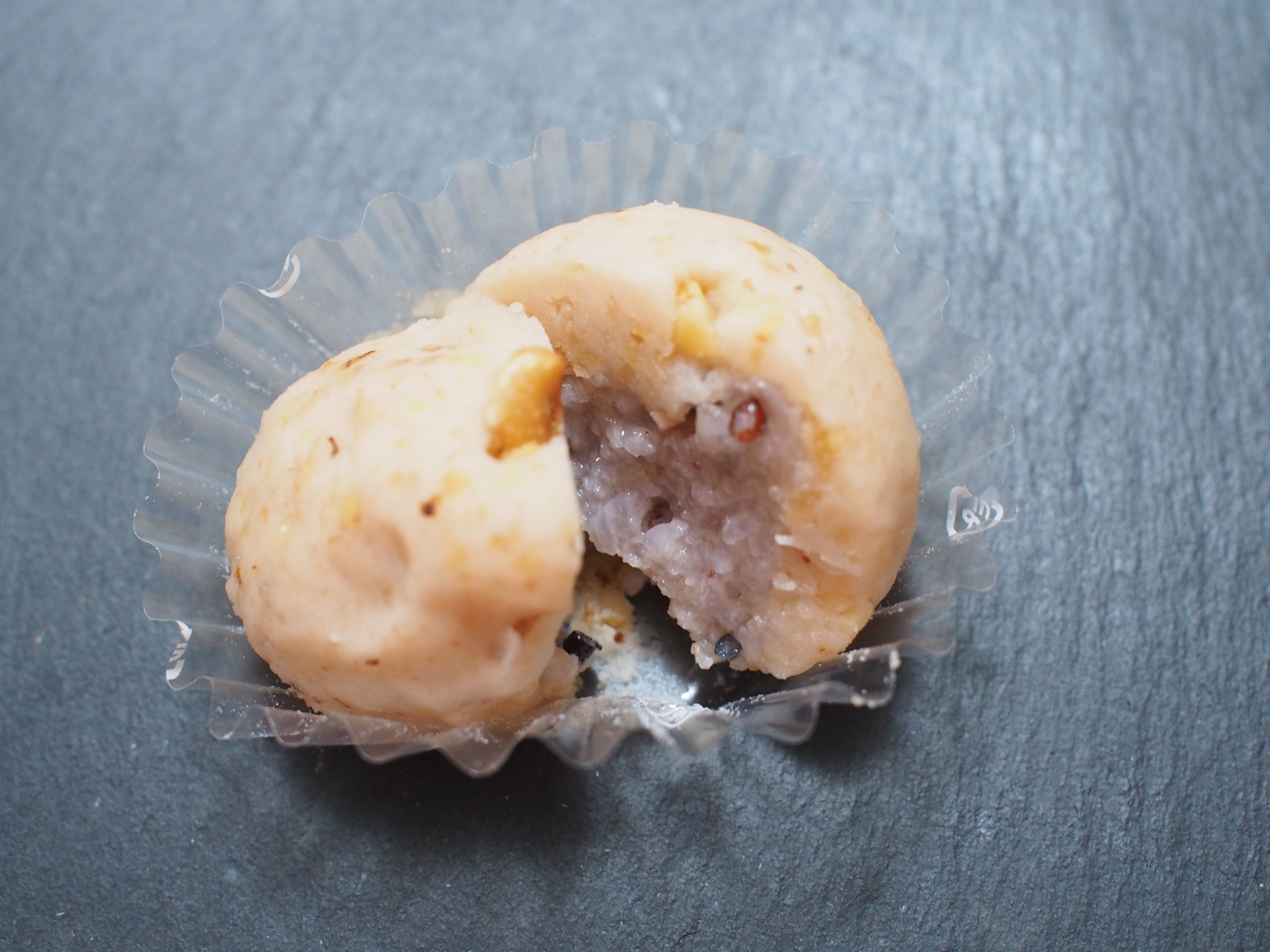 平乃屋」さんの「おはぎ」と「わらびもち」 ”ほっとひといき”つける