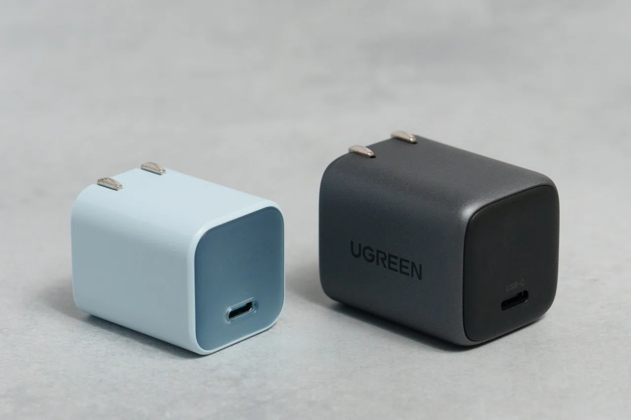 iPhone SE2 比較的美品　UGREEN充電器 セット品 iPhoneにおすすめの充電器20選！ガジェットブロガーが厳選｜Kazuya