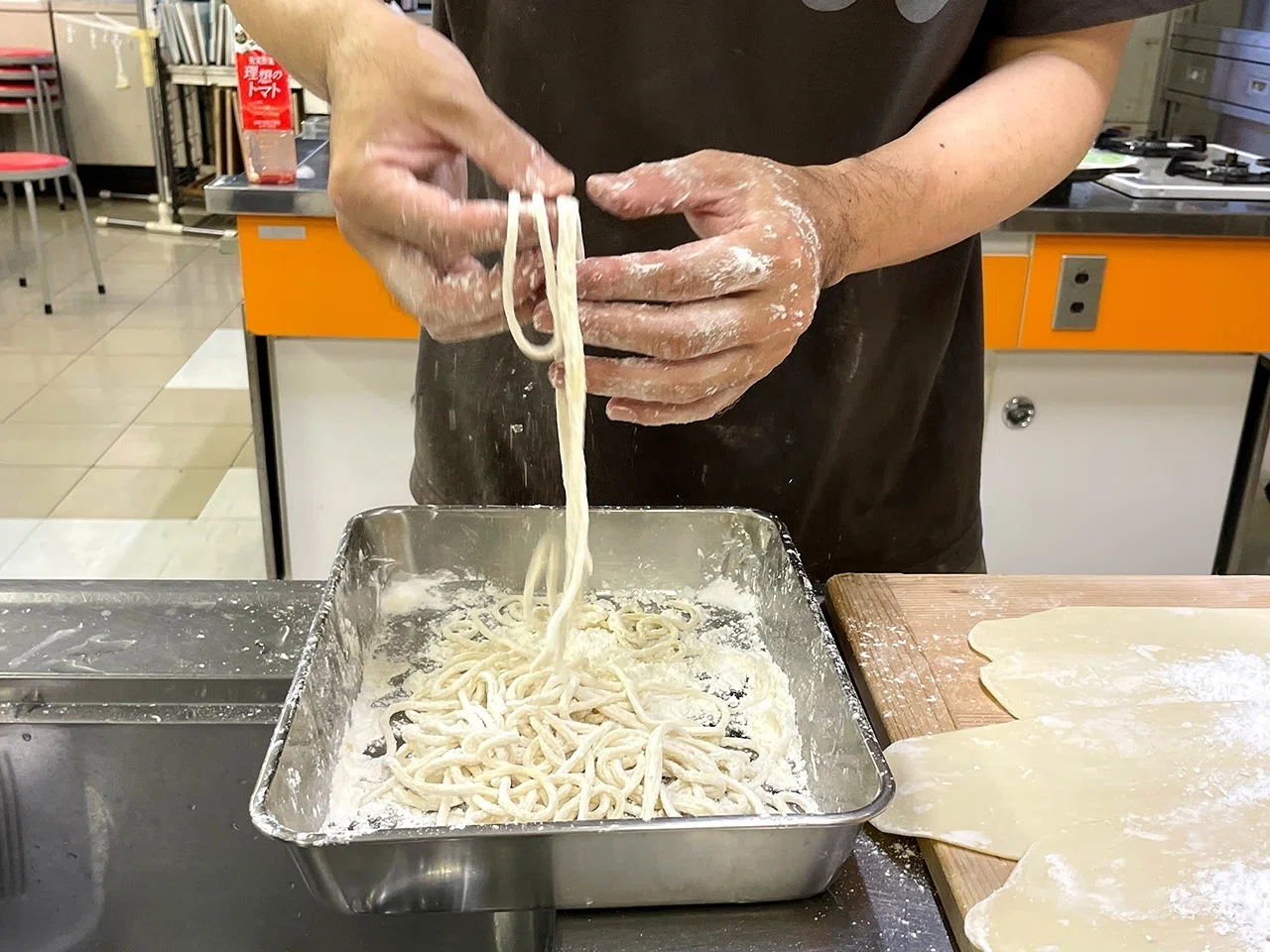 【セブン製麺機・おふくろ】昭和レトロ 手動製麺機 鉄製ギア式 真鍮ローラー SWAN 製麺機 4mm 手動 ラーメン そば うどん パスタ 麺 SEM-02