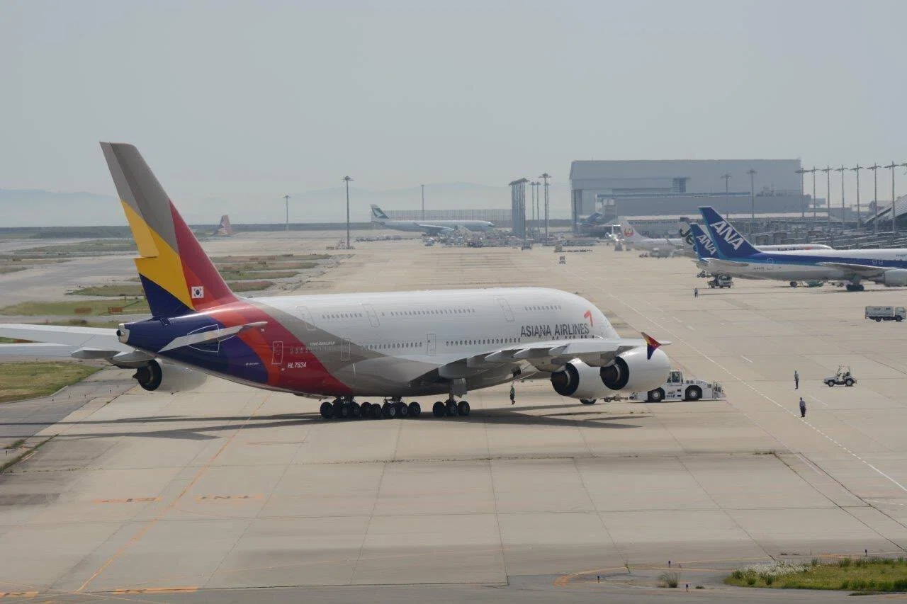 アシアナ航空の世界最大の旅客機“エアバスA380”の思い出のシーン(KIX