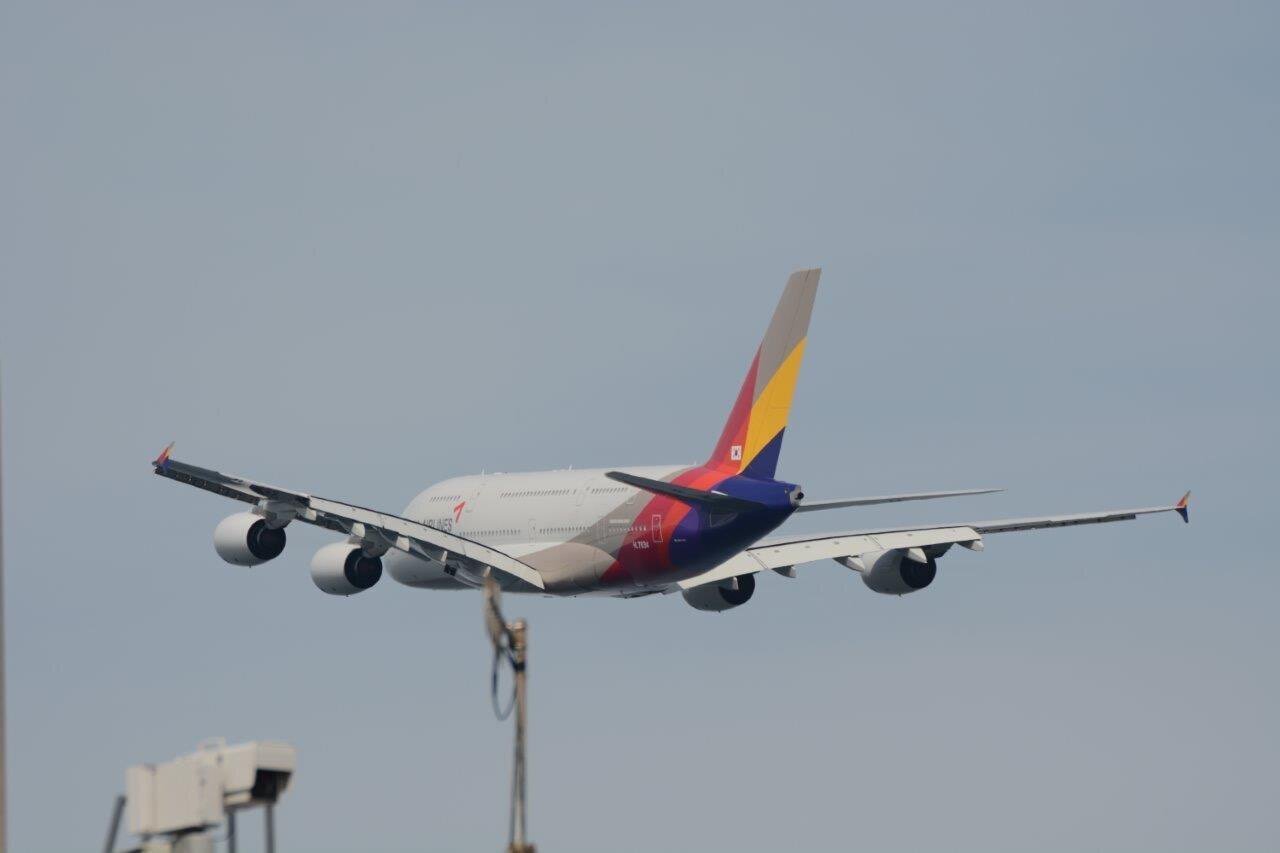 アシアナ航空の世界最大の旅客機“エアバスA380”の思い出のシーン(KIX