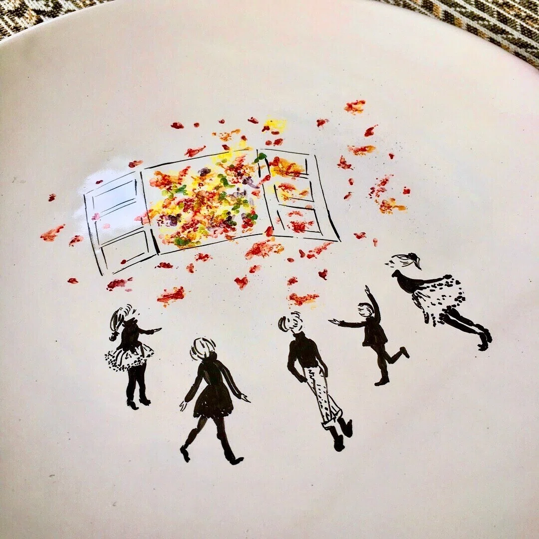 プロヴァンスで日本人デザイナーの絵皿に一目惚れした｜solitude 普通