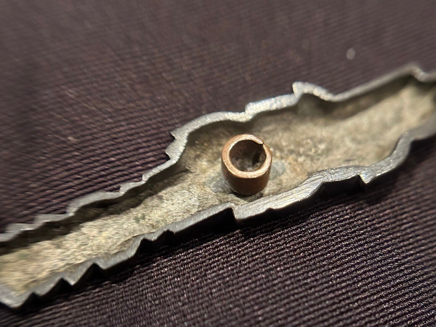 野晒目貫③ 町彫目貫の陰陽根の不思議｜刀箱師の日本刀ブログ 中村圭佑