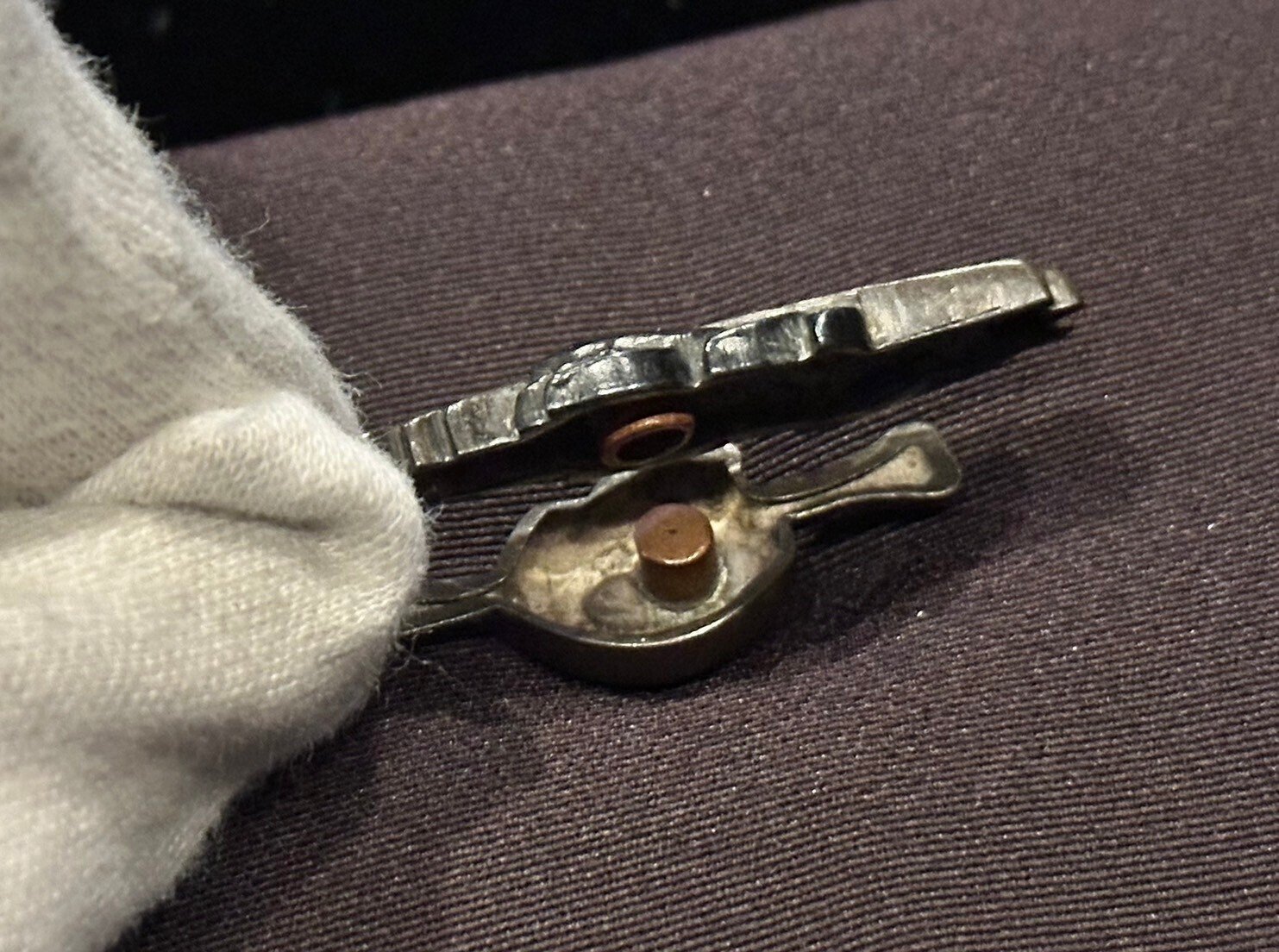 野晒目貫③ 町彫目貫の陰陽根の不思議｜刀箱師の日本刀ブログ 中村圭佑