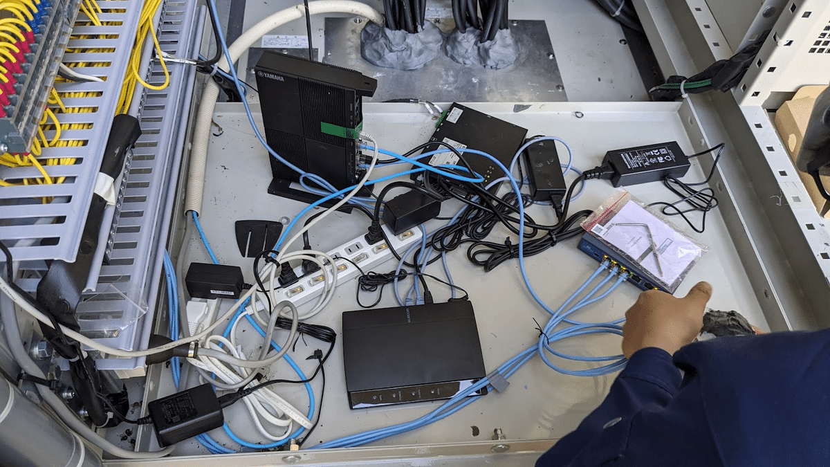防犯カメラ、IT機器の通信不能事例(太陽光発電所)|AI威嚇 防犯カメラ、IT機器の通信不能事例(太陽光発電所)|AI威嚇