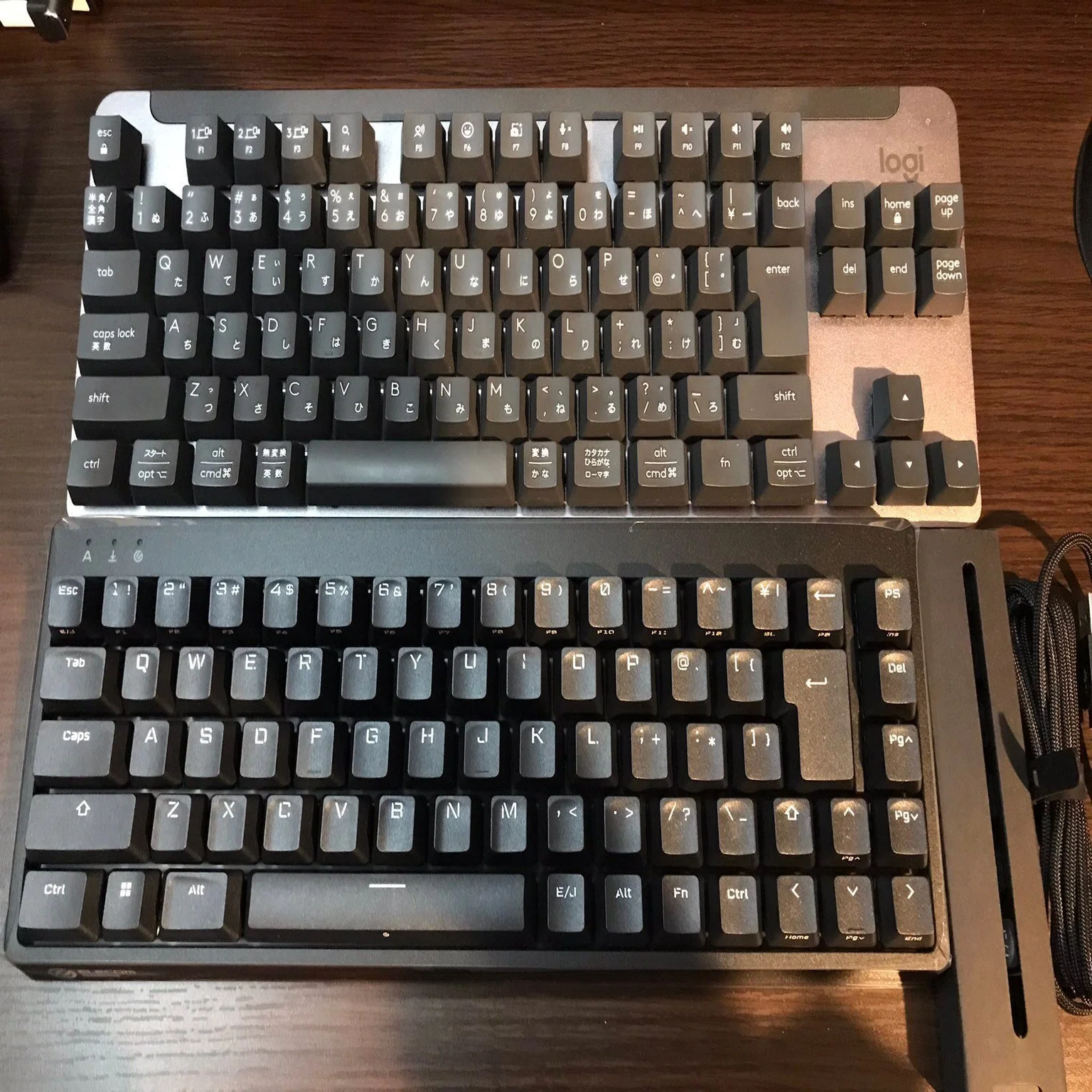 Mac日本語配列ユーザーがWin/MacでUS配列キーボードNiZ Plum Atom68を 