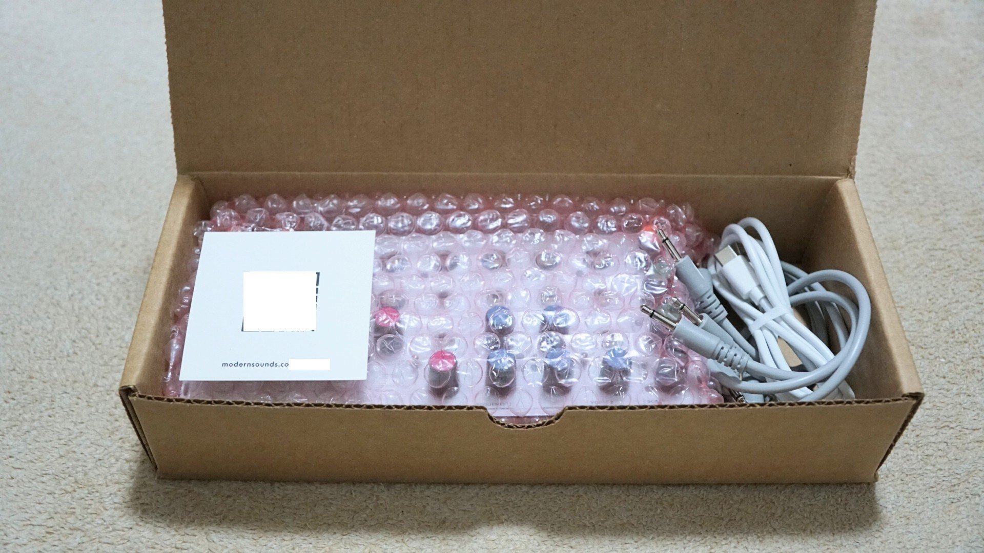 ①冥王星のセミモジュラーは実験的航海 / modern sounds pluto｜ぼんちゃん