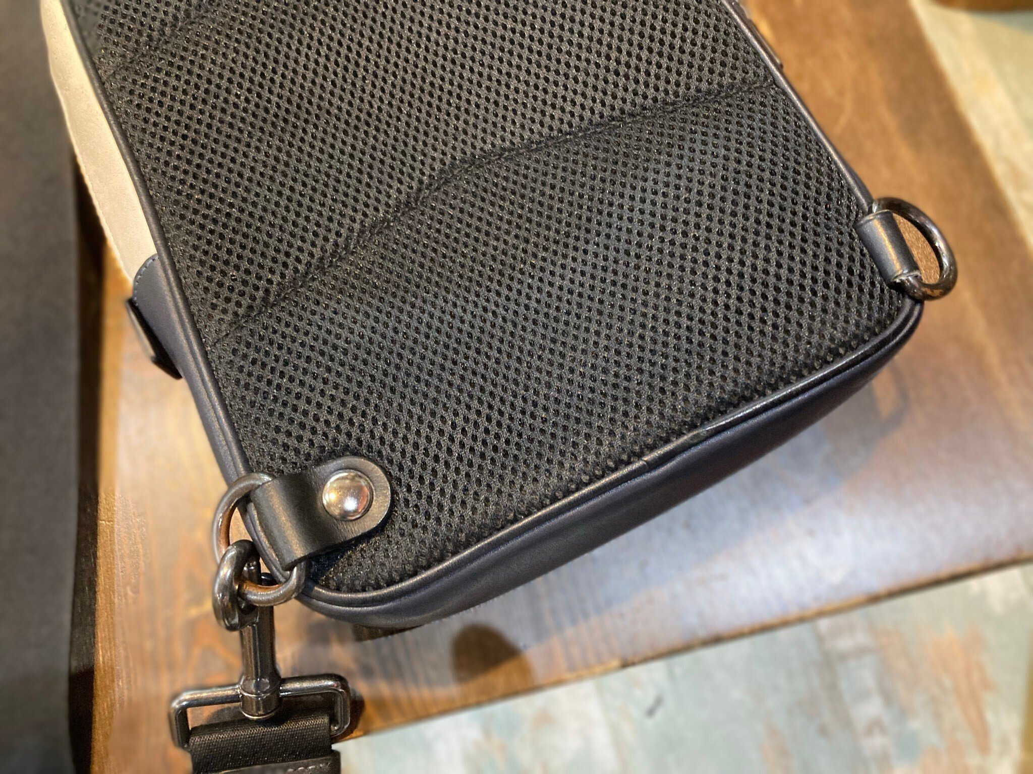 ストラップ根付補修】COACH(コーチ)ボディバッグのショルダー