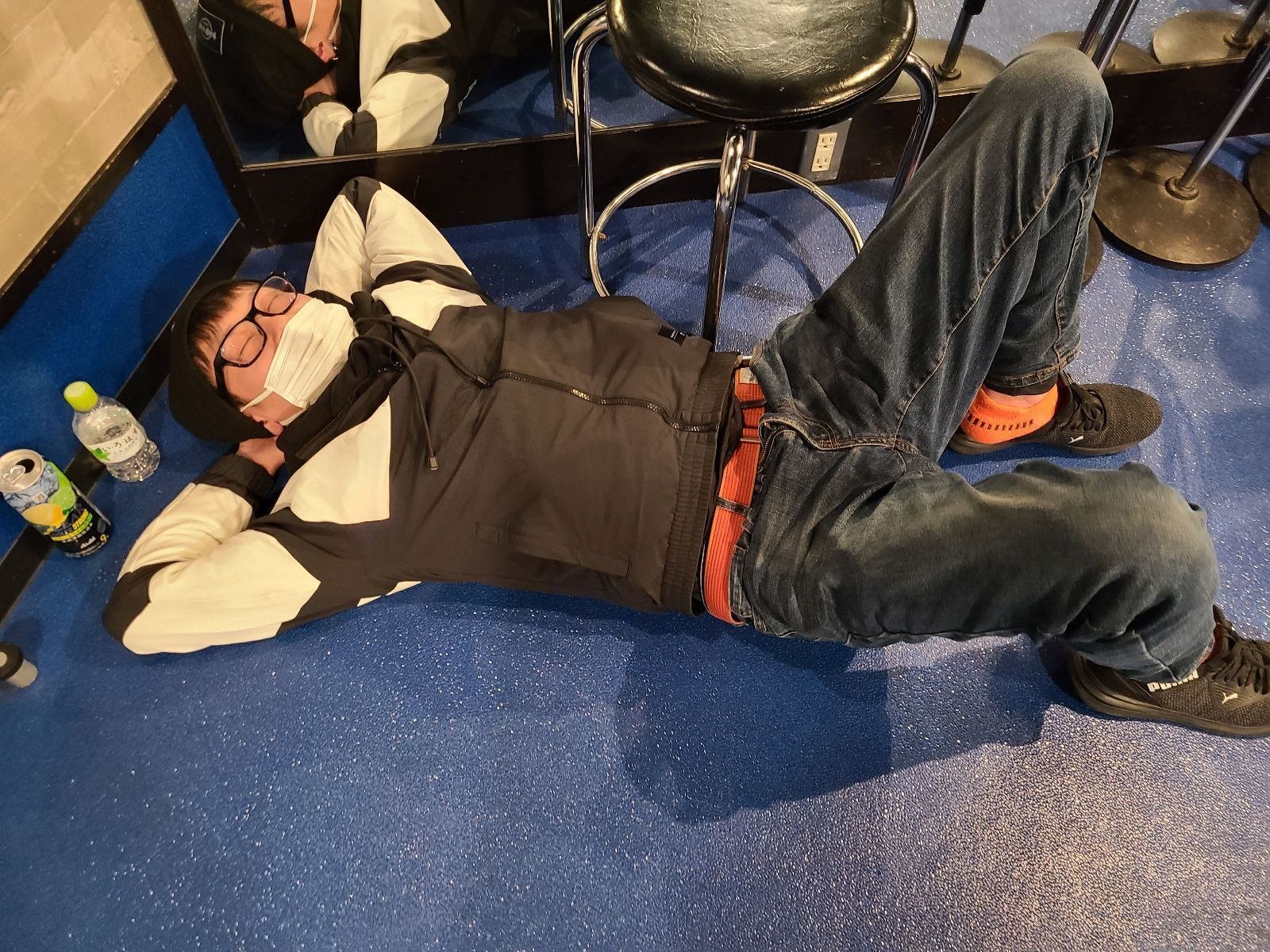 おしっこ ローアングル 盗撮犯を捕まえたらとんでもないことになった話。 〜水曜深夜の受難〜|キャンディファットラウド