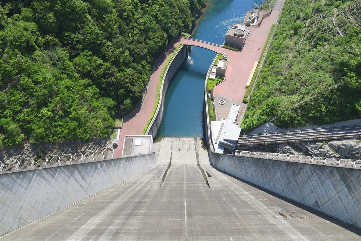 宮ヶ瀬ダム 神奈川県　減勢池