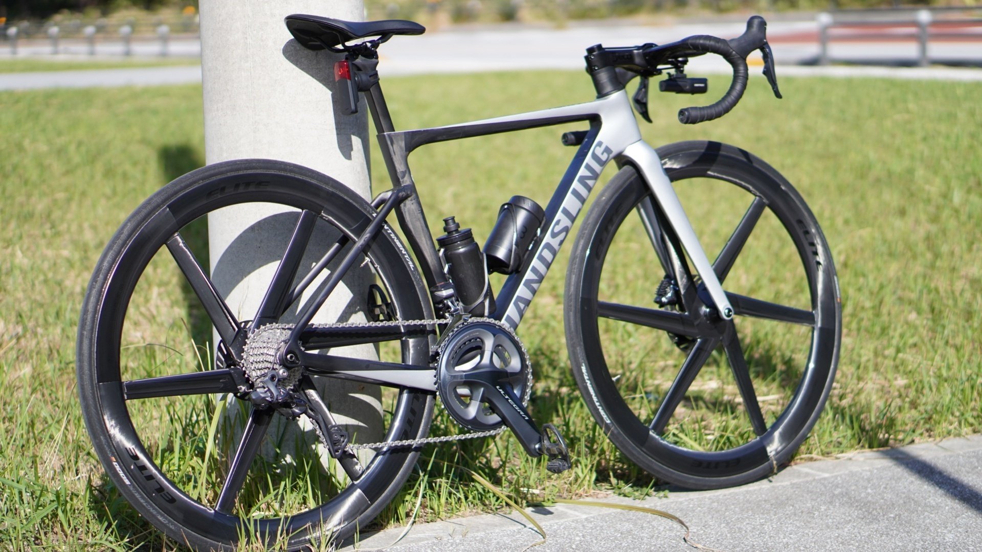 インプレ】異端児過ぎるカーボンホイール。Elitewheels Velo Six インプレ】異端児過ぎるカーボンホイール。Elitewheels Velo Six