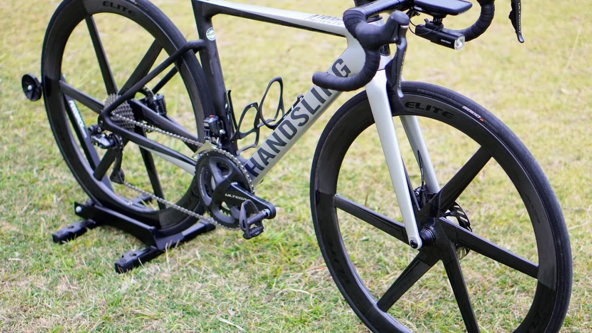インプレ】異端児過ぎるカーボンホイール。Elitewheels Velo Six Disc 
