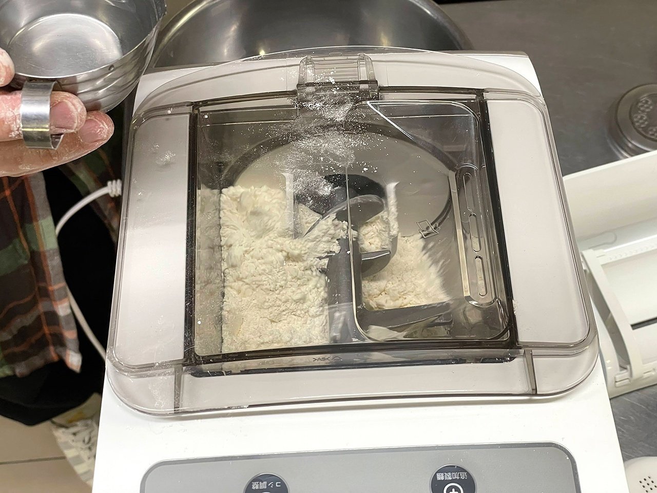 ④PHILIPS ヌードルメーカー HR2365/01/昭和の「家電製麺機」を ④PHILIPS ヌードルメーカー HR2365/01/昭和の「家電製麺機」を