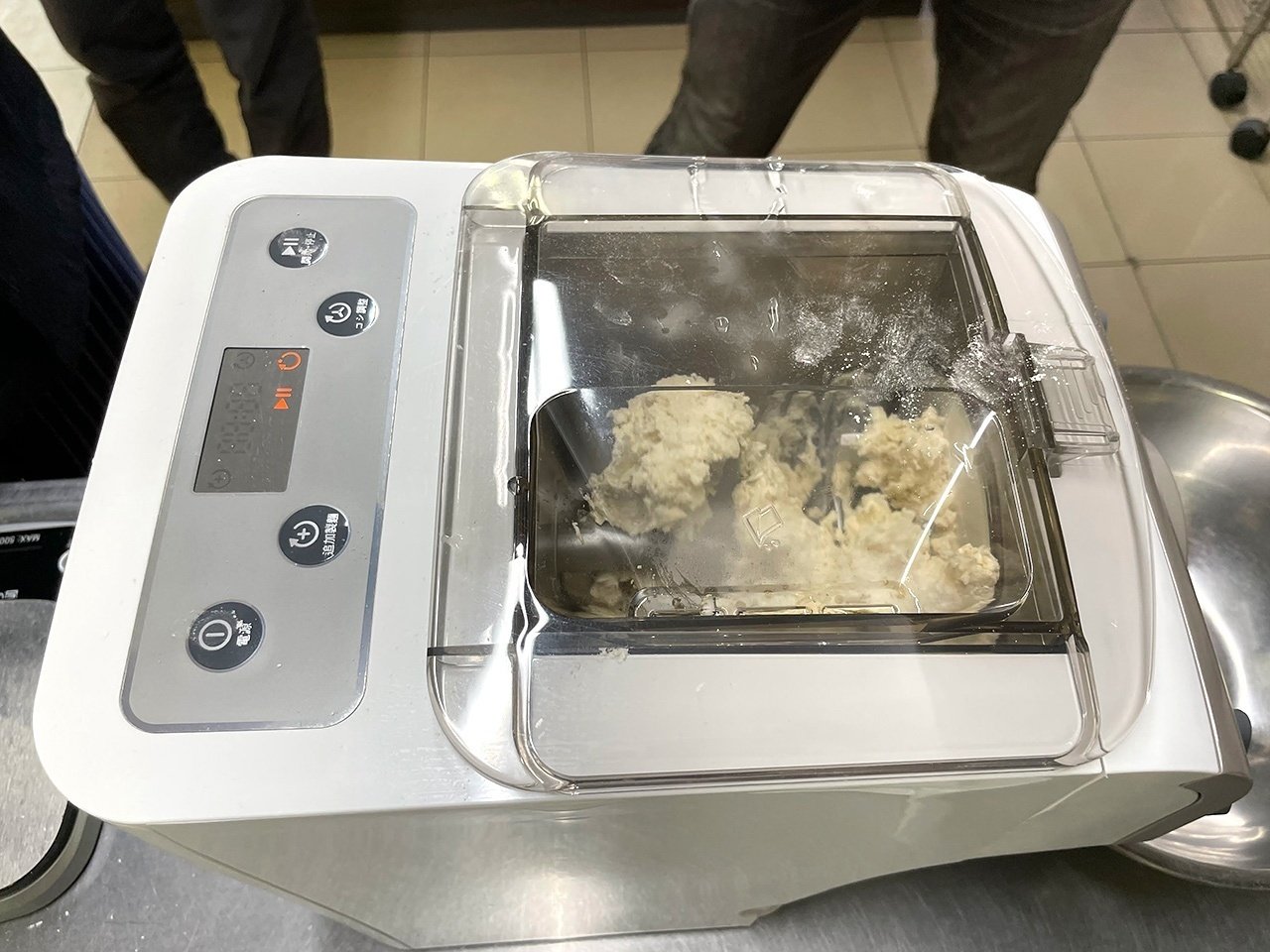 ④PHILIPS ヌードルメーカー HR2365/01/昭和の「家電製麺機」を ④PHILIPS ヌードルメーカー HR2365/01/昭和の「家電製麺機」を