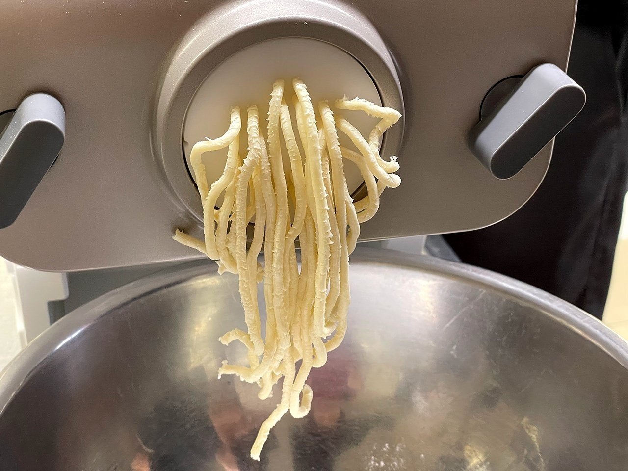 PHILIPS フィリップスのヌードルメーカーアタッチメント1.2と0.8mm