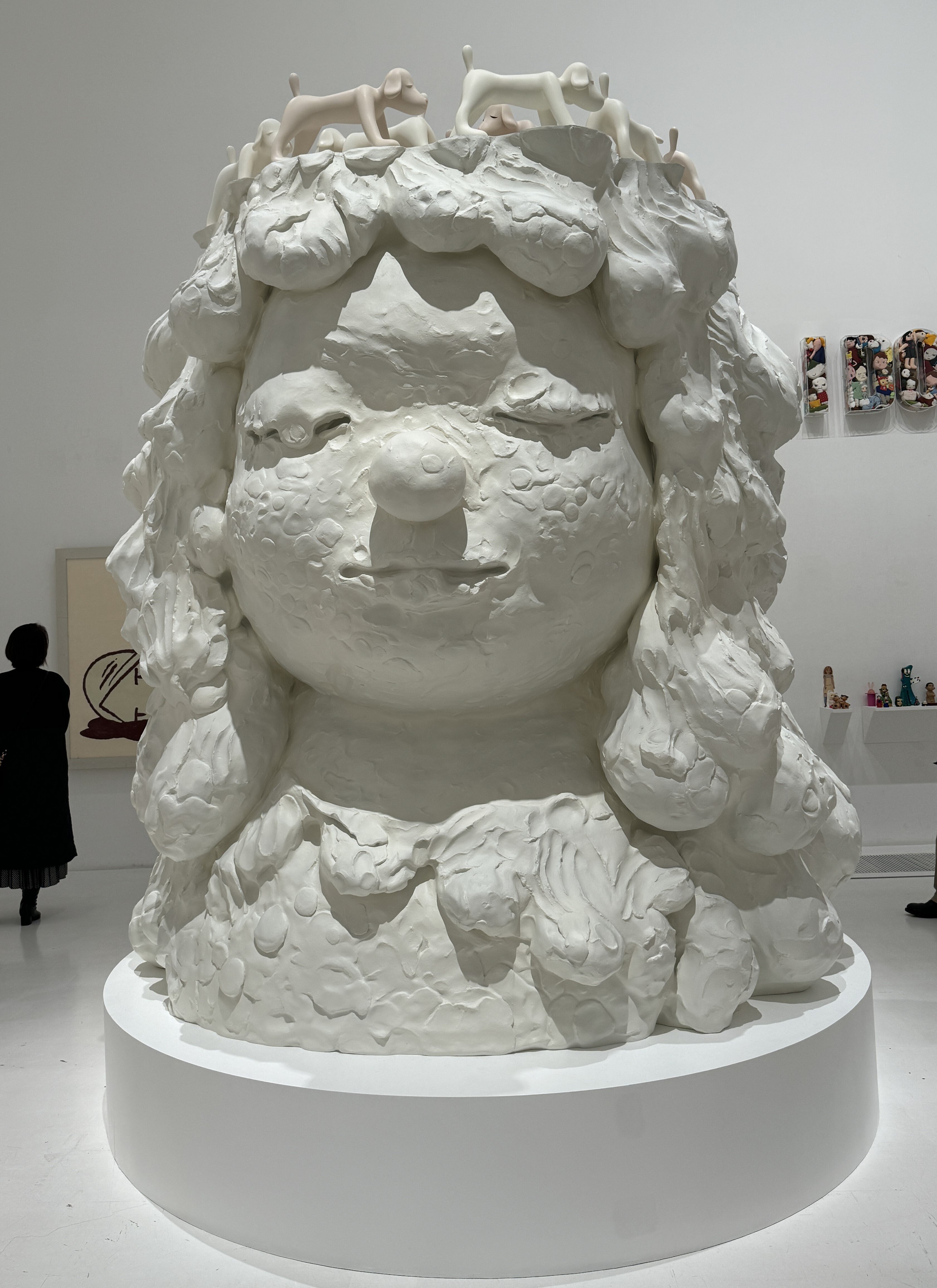 奈良美智 森ガール キーホルダー 青森県立美術館限定 ホワイト 新品未