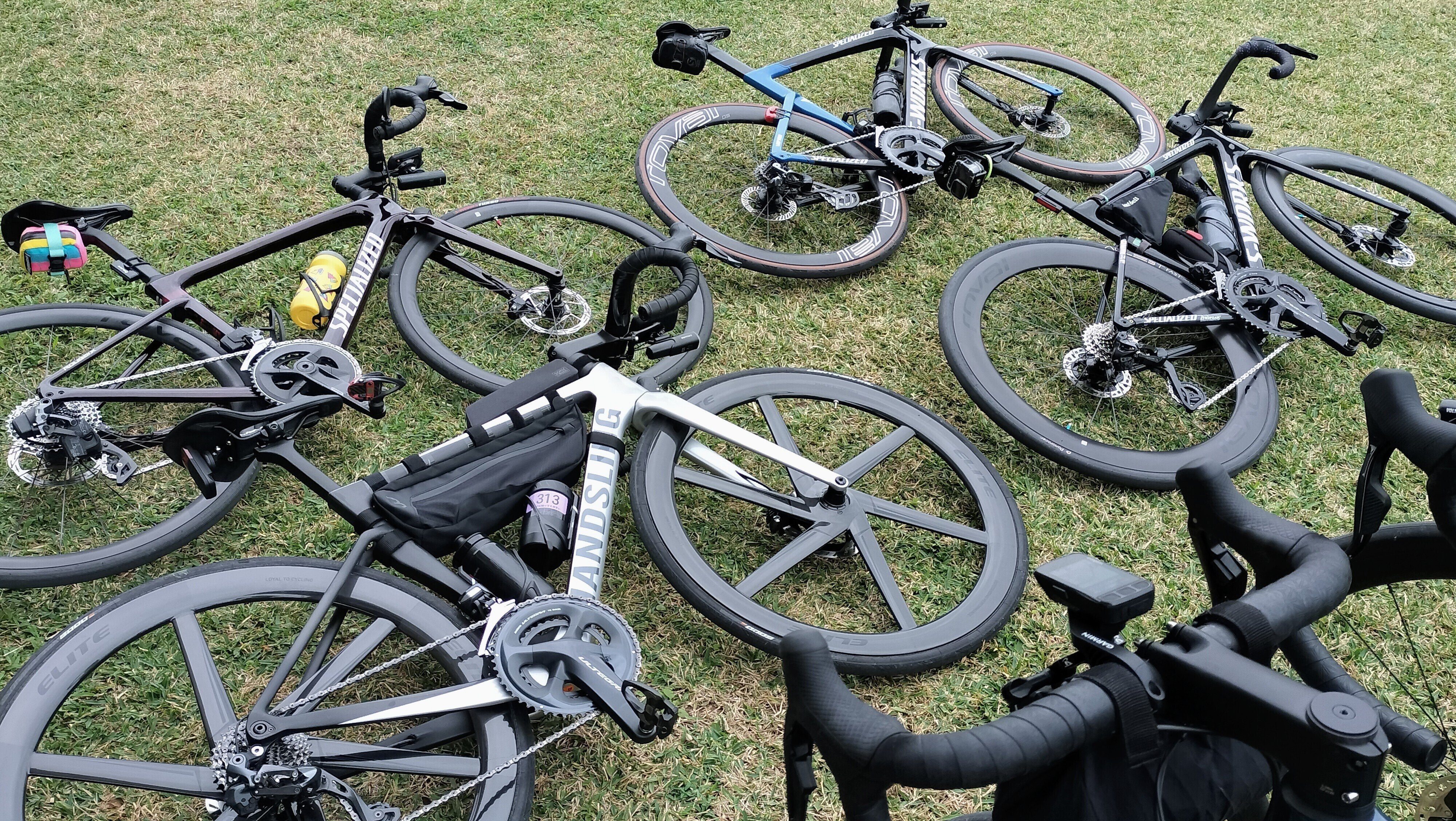 インプレ】異端児過ぎるカーボンホイール。Elitewheels Velo Six インプレ】異端児過ぎるカーボンホイール。Elitewheels Velo Six