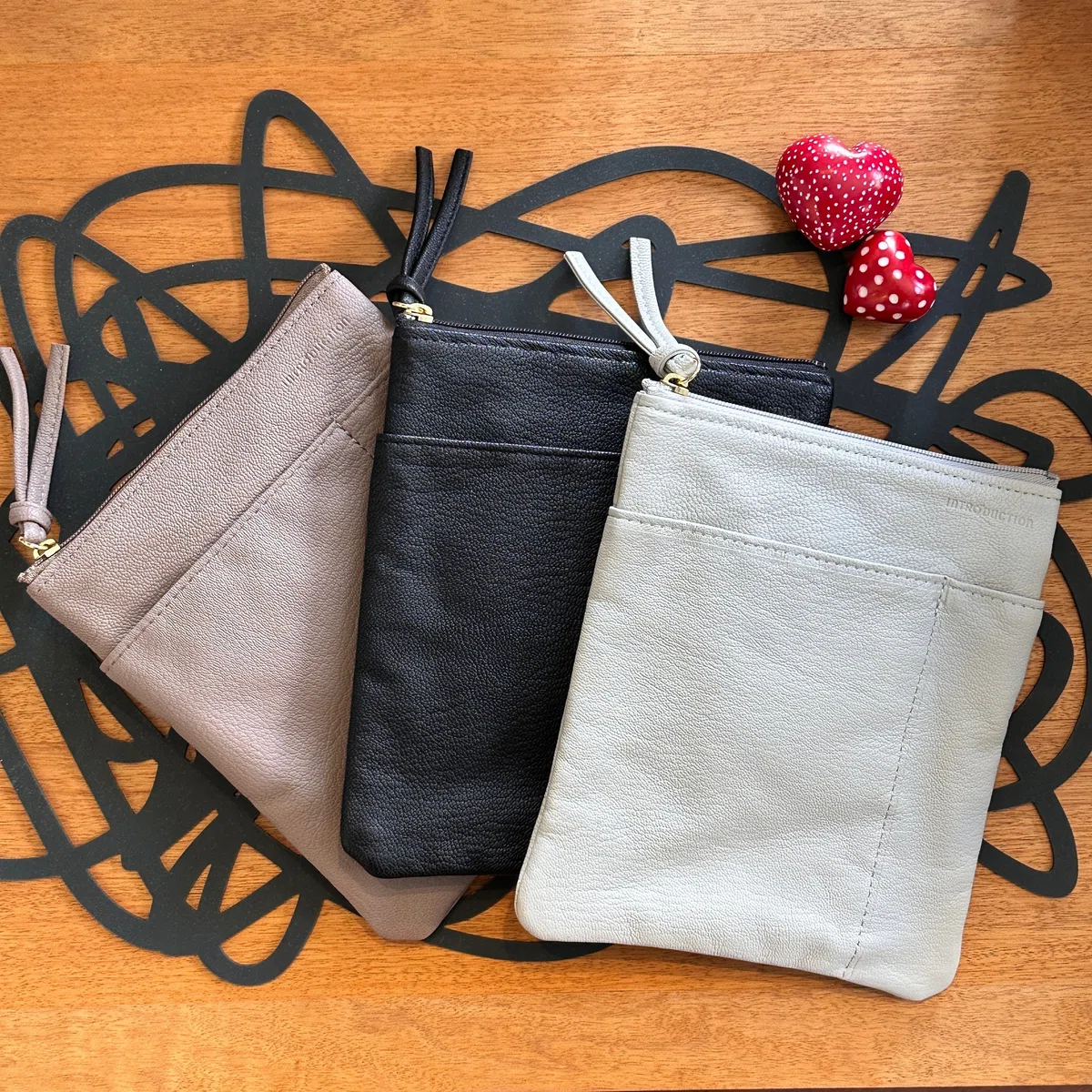 お仕事ポシェット｜スマホが2台入る上品サコッシュ 