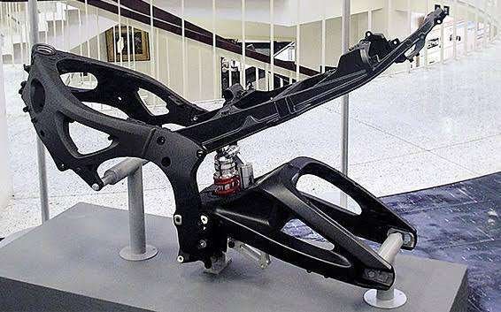 愛車紹介②-1】ZX-6Rの推しポイントその1｜すたーだすと@ZX-6R