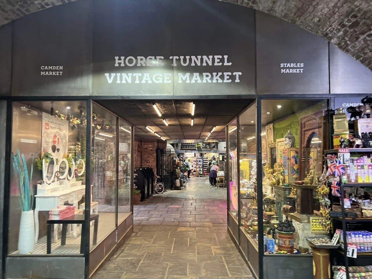 ロンドン10分散歩 - 食旅 - ④Camden town｜Kumi
