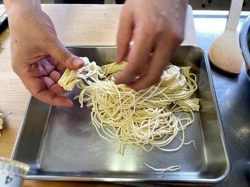 ①東芝めん打ち機 SE-400/昭和の「家電製麺機」を愛でる会 ①東芝めん打ち機 SE-400/昭和の「家電製麺機」を愛でる会