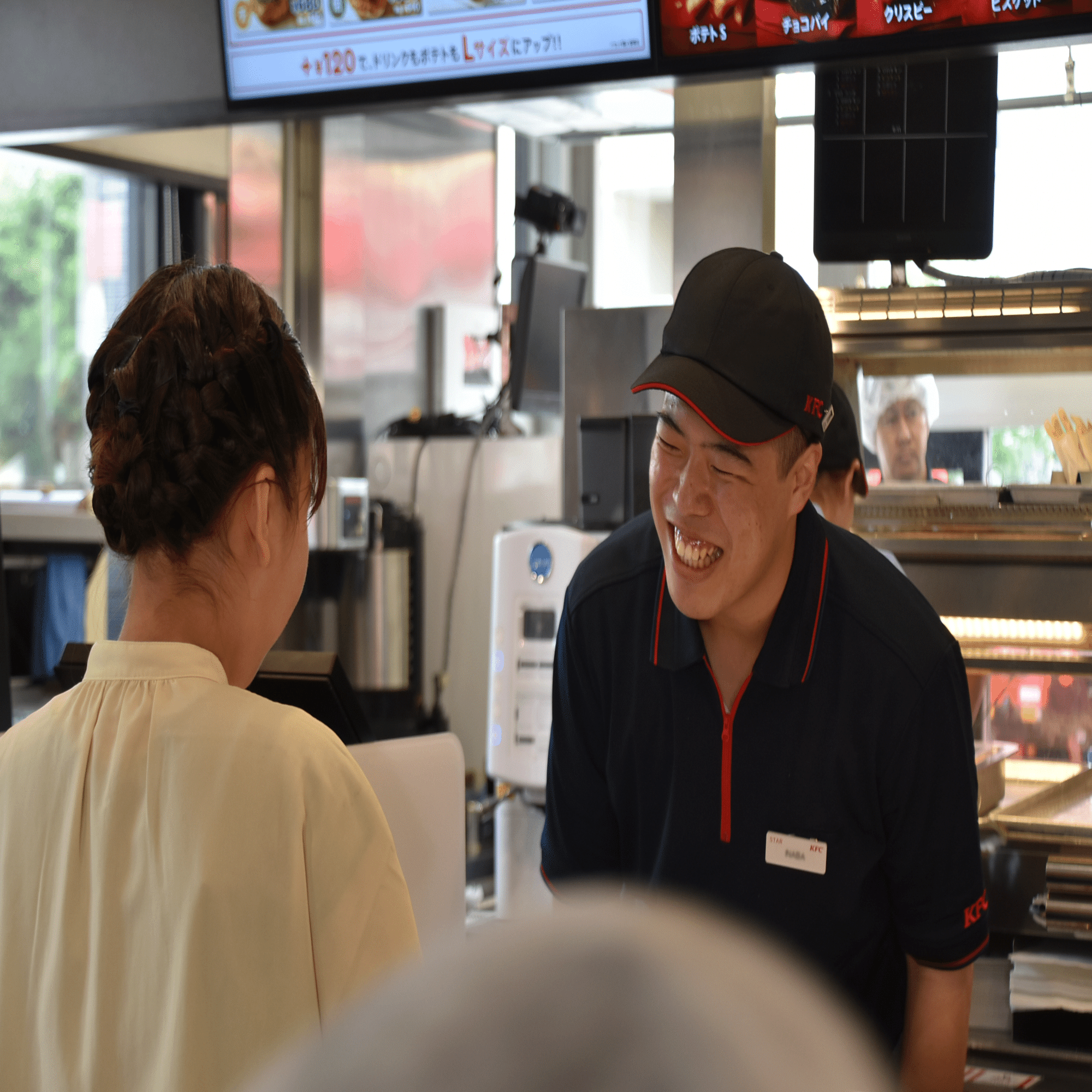 日本最高峰の調理＆接客技術を競うKFCの社内コンテスト「CHAMPS