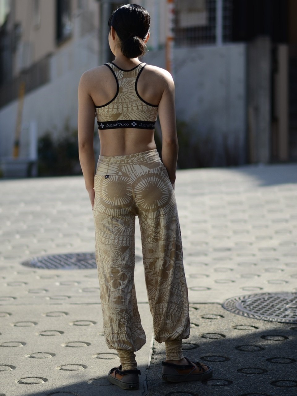 ホォアナデアルコ　アラジンパンツ　サイズ1 ニャンドゥティ柄 ホォアナデアルコ アラジンパンツ サイズ1 ニャンドゥティ柄