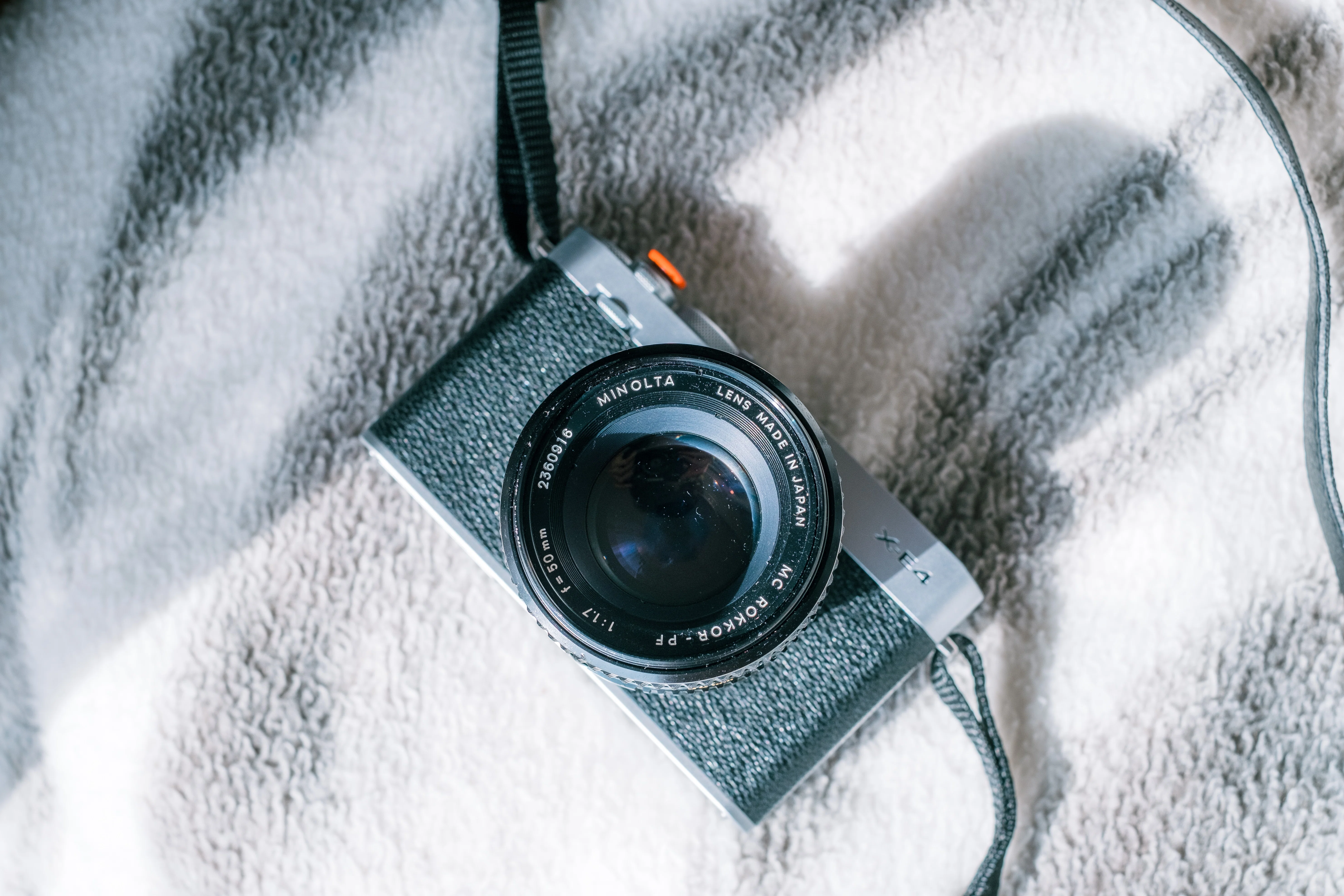 X-E4】中古カメラ屋で見つけた激安オールドレンズを入手｜sin