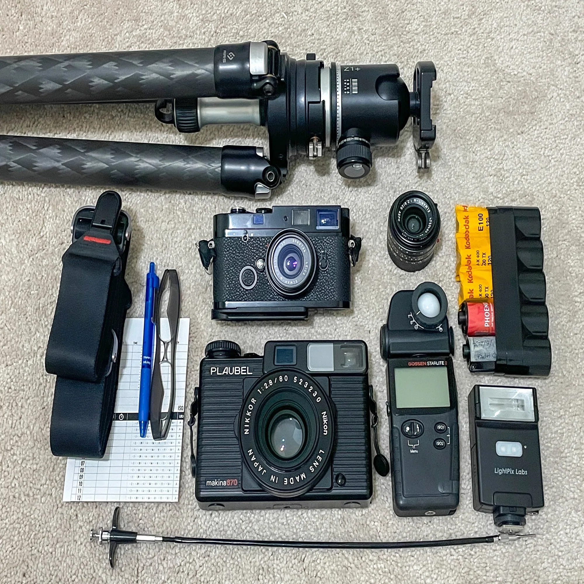 Plaubel Makina 670 のシェイクダウン ＜自家現像＞｜MOJA MOJA