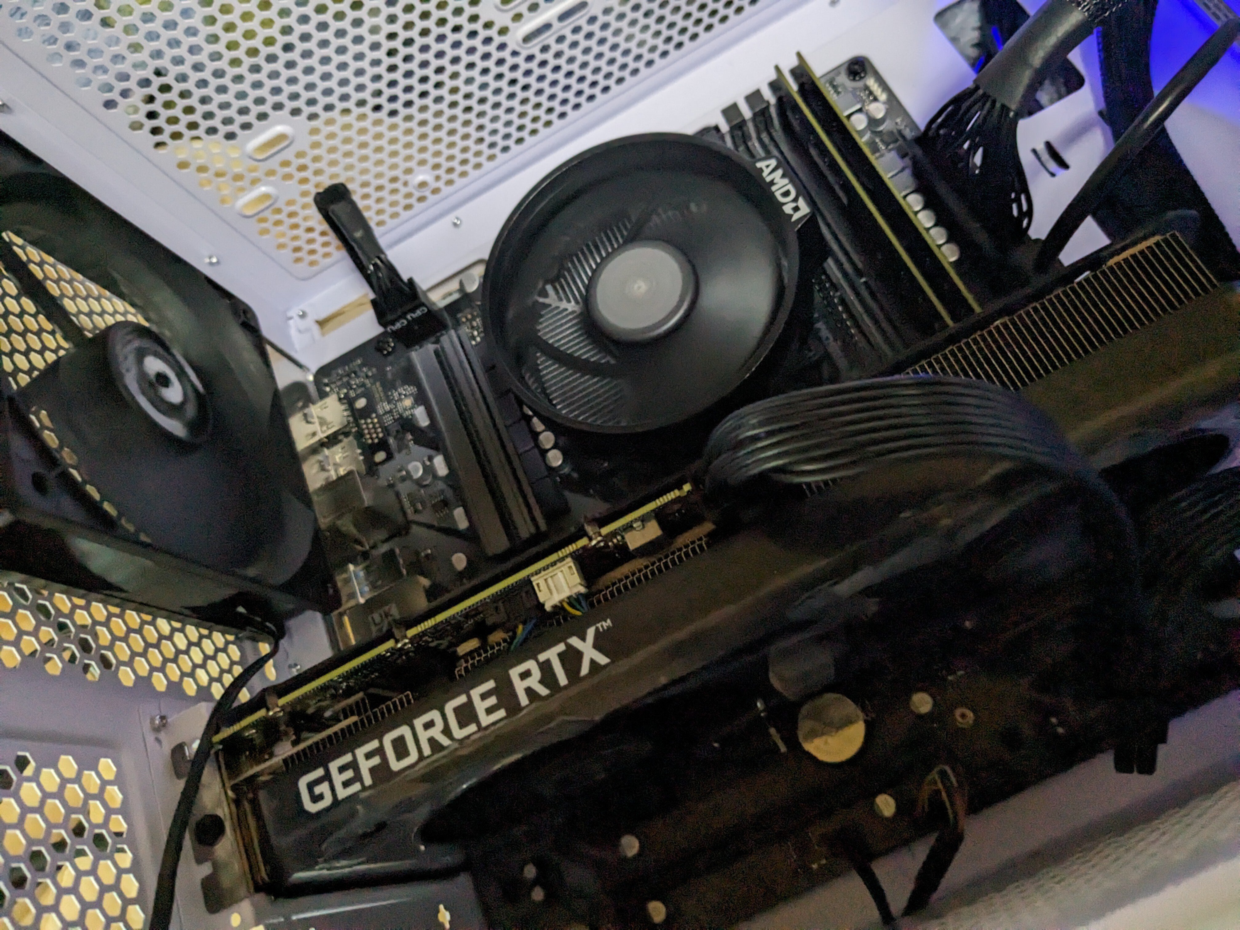 SandyBridgeからRyzen5 5600G+RTX3060の10万以下自作PCへの SandyBridgeからRyzen5 5600G+RTX3060の10万以下自作PCへの