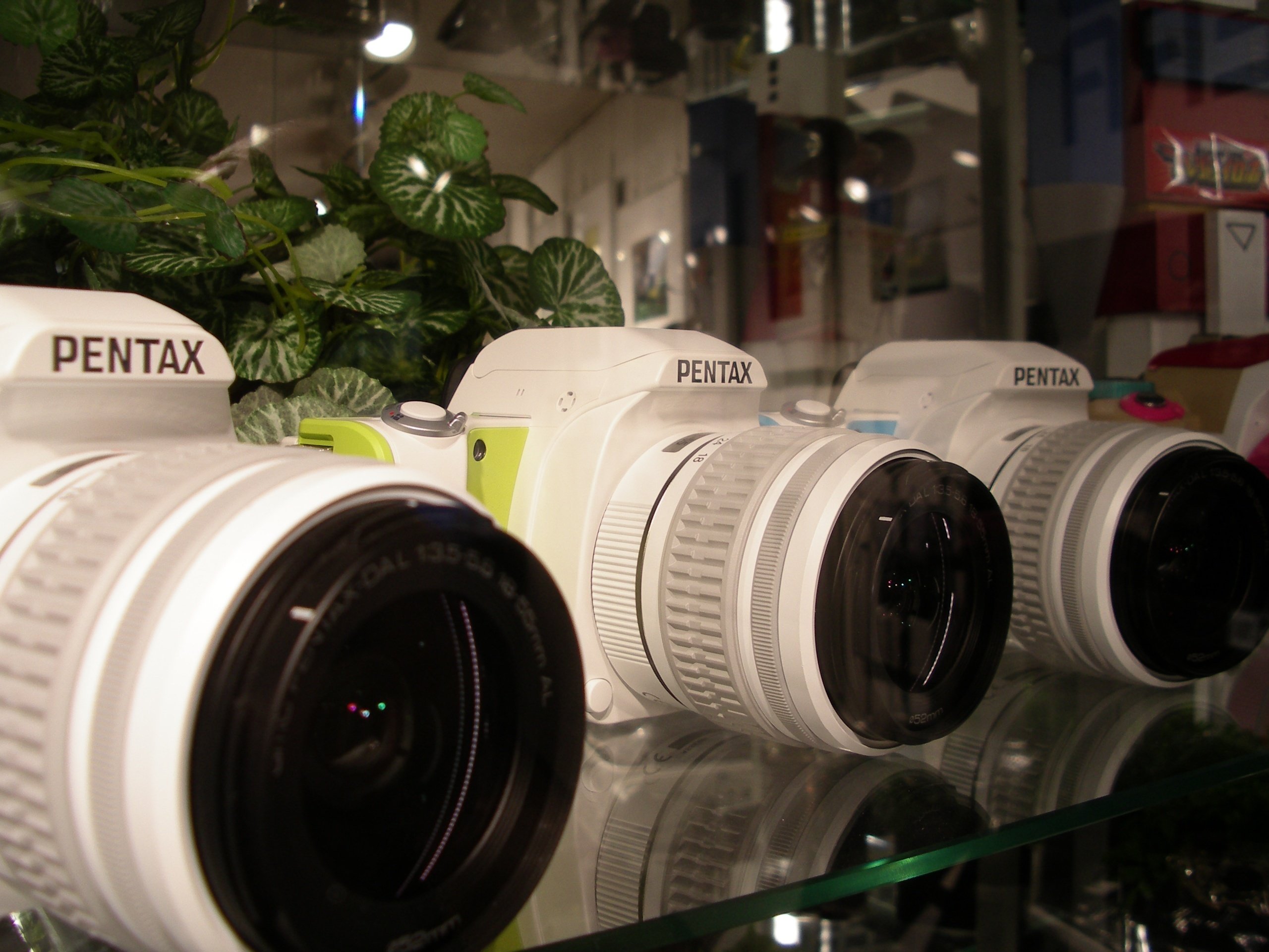 2004年のカメラと2024年のTOKYO (PENTAX Optio X)｜夢望庵 / Mubou-an