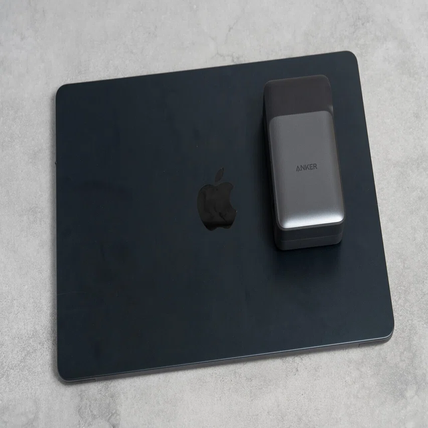 MacBook向けモバイルバッテリーおすすめ10選│Air/Proにぴったりなのは 
