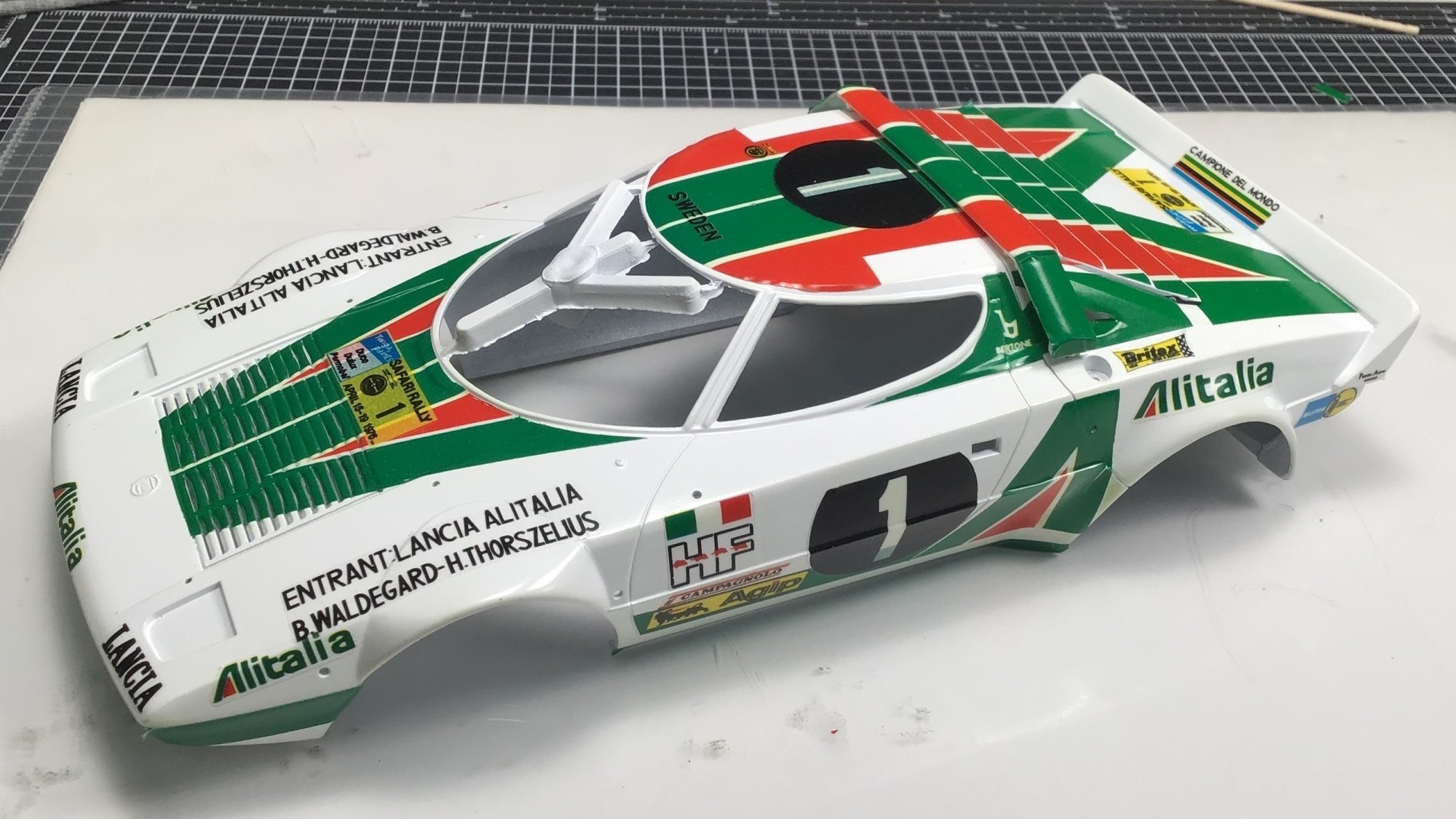 フジミ 1/20 ランチア ストラトス HF サファリラリー出場車