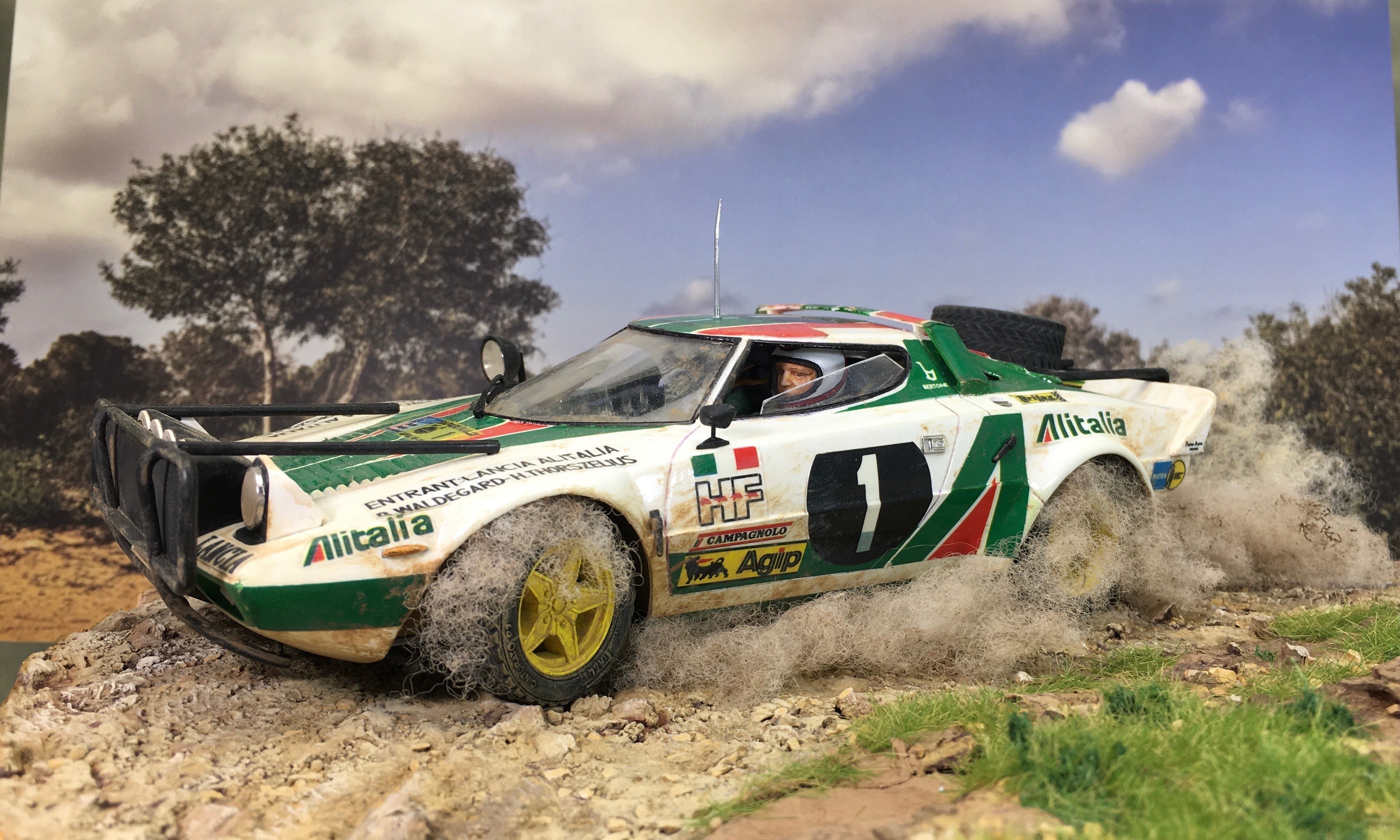 フジミ 1/20 ランチア ストラトス HF サファリラリー出場車