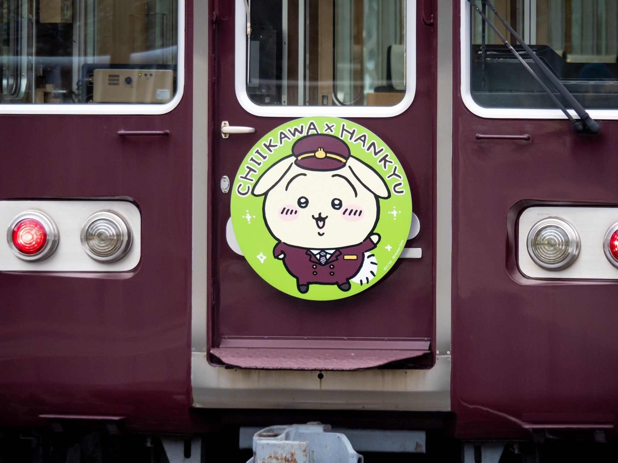 嵐山線】ちいかわヘッドマーク阪急電車【コラボ】｜chari_hoi