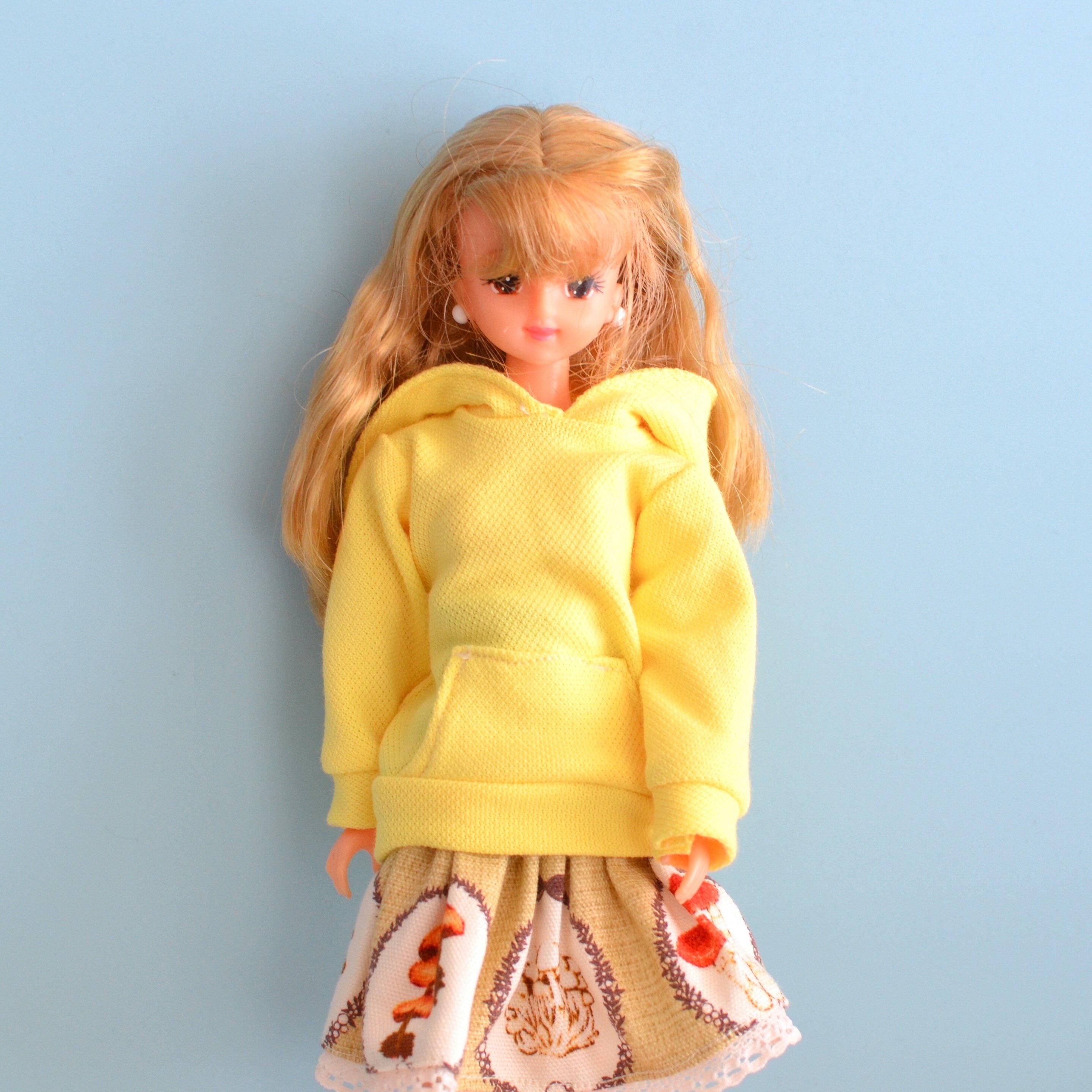 27cmドールサイズの後ろ開きパーカーの型紙｜りんごぽん