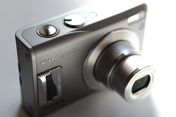 オールドデジカメ】FUJIFILM FINEPIX F31fd 神機と呼ばれた オールドデジカメ】FUJIFILM FINEPIX F31fd 神機と呼ばれた