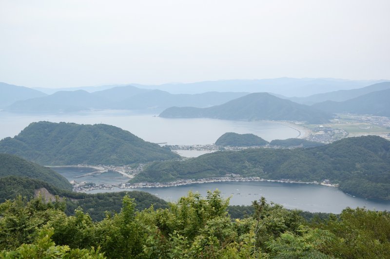 観光道路「レインボーライン」の山頂公園からみた景色の画像