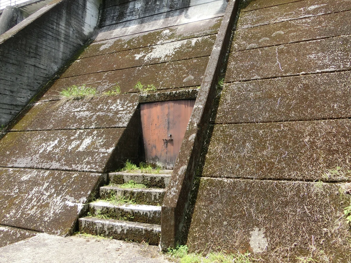 西古屋ダム 栃木県 堤体監査廊入口