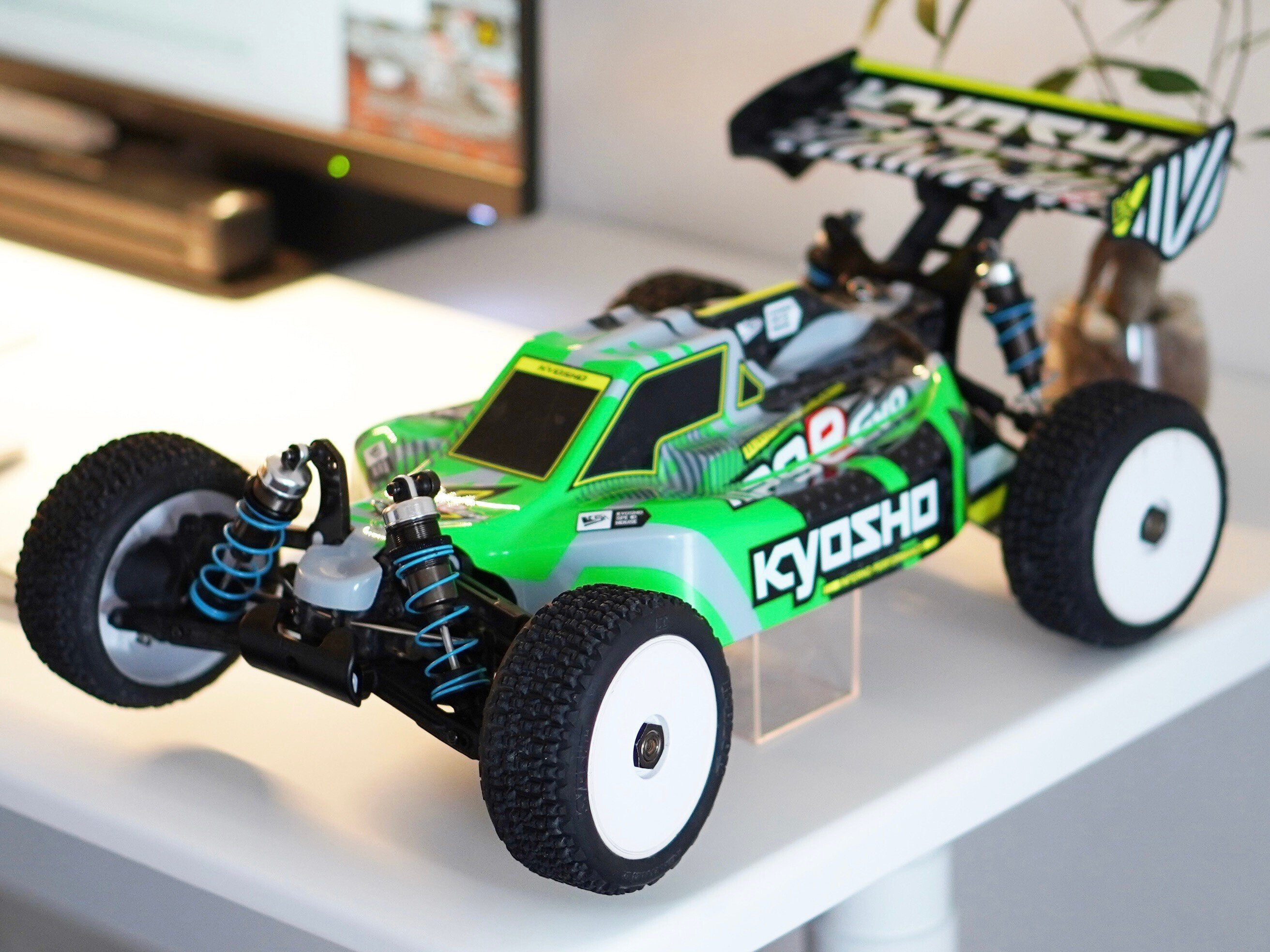 愛車遍歴] どこで海外製ラジコンを買えばいいの？｜SHO-Room🚙💨