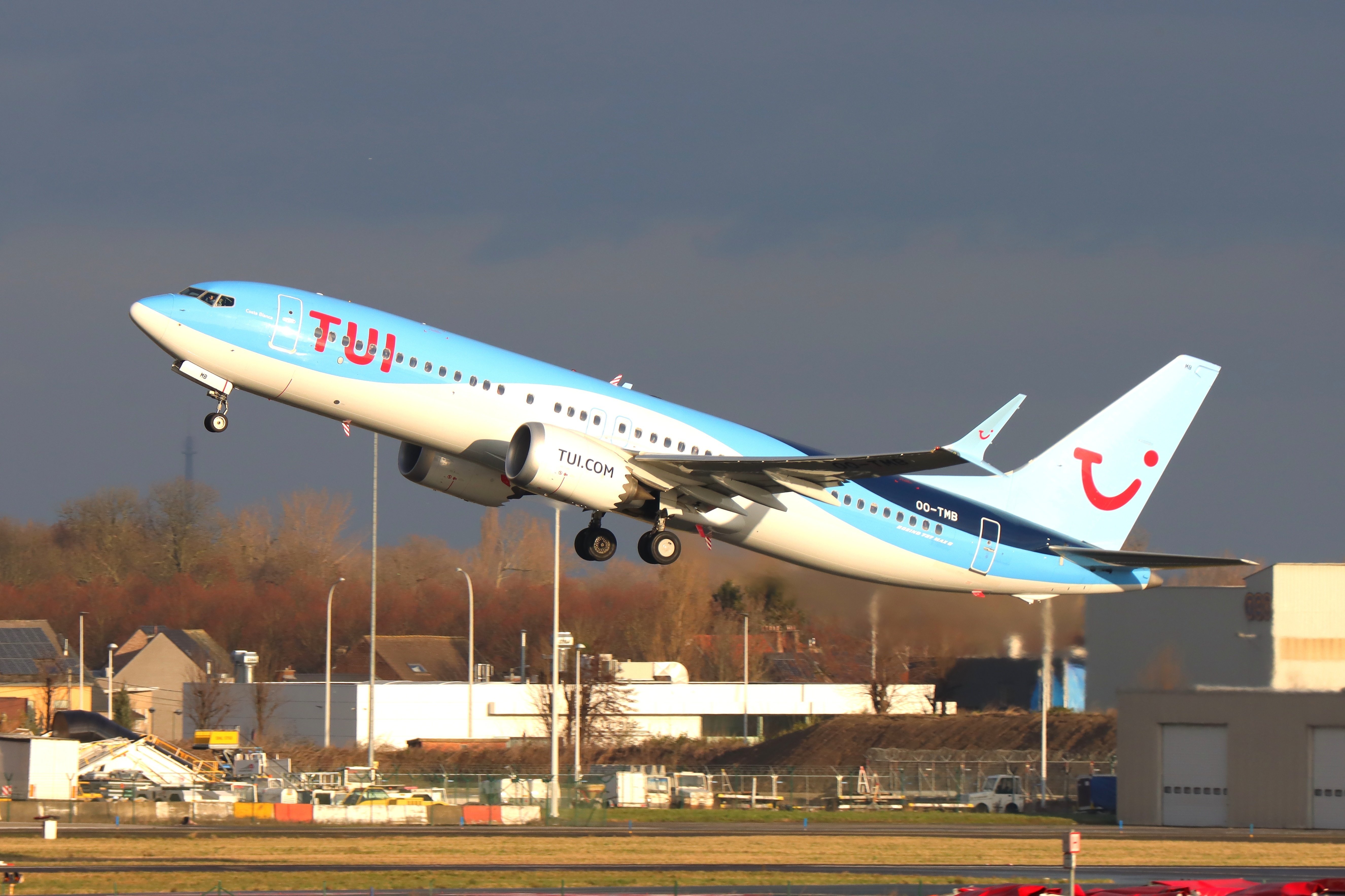 ブリュッセル空港で撮影｜Miyabi