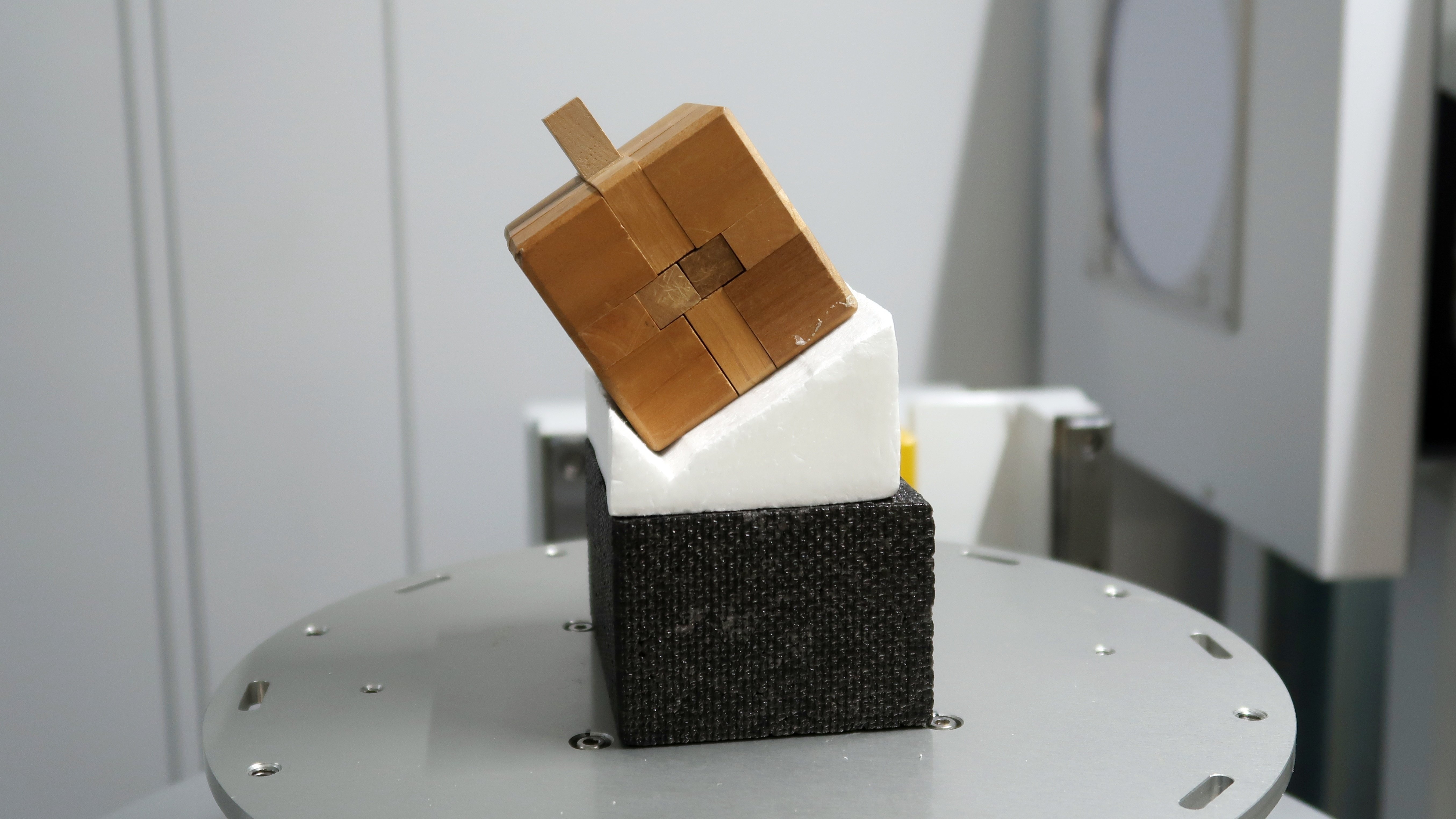 壊さずに中を見る！X線非破壊検査～私の“推し”マシーン～｜都産