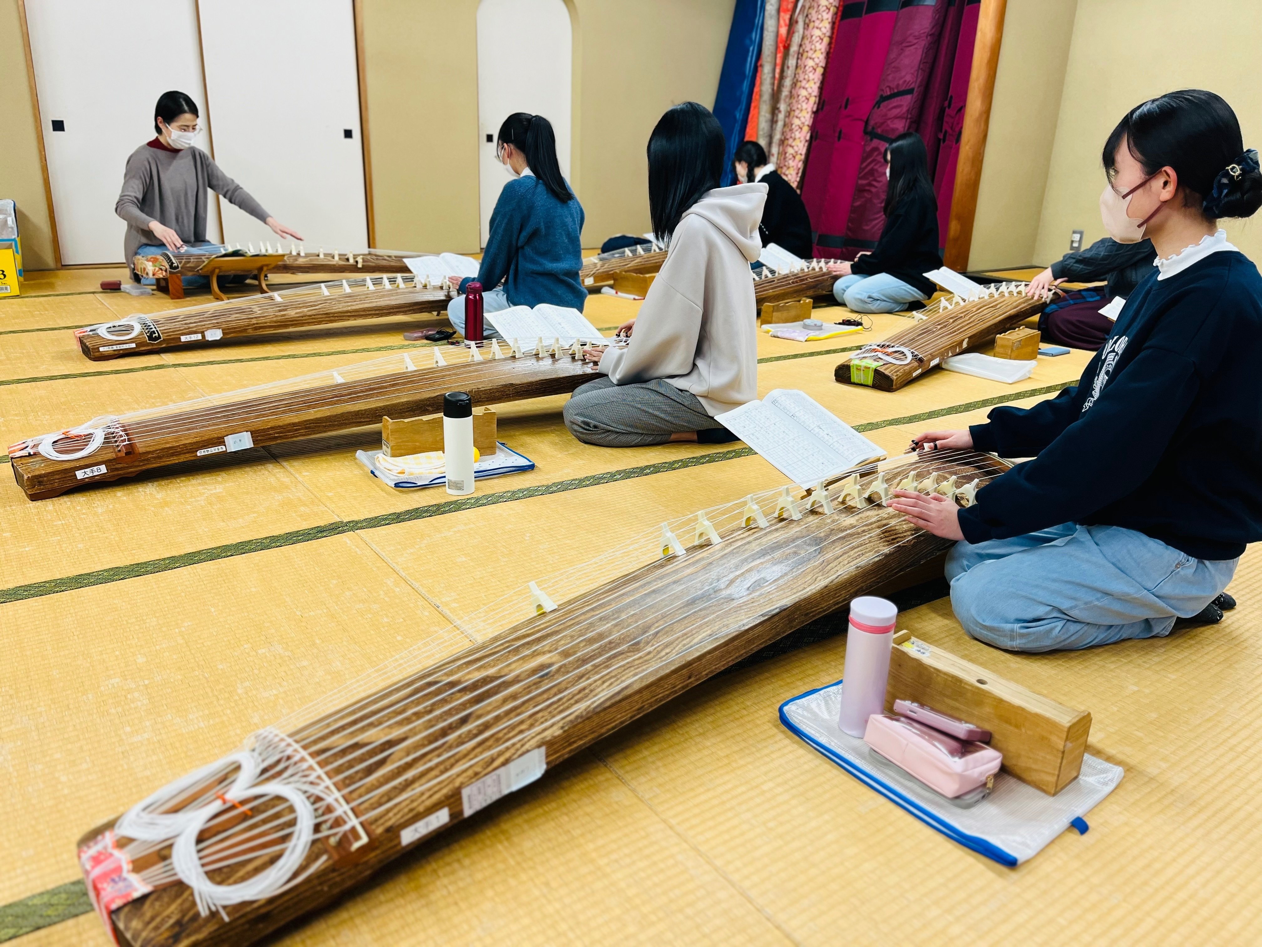 部活動note【琴部🎶 箏の音色で心を癒す！】｜新潟県立長岡大手高等学校