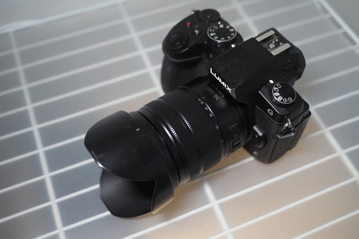 レンズレビュー】LUMIX G VARIO 14-140mm F3.5-5.6 ASPH. POWER.O.I.S.｜鷺