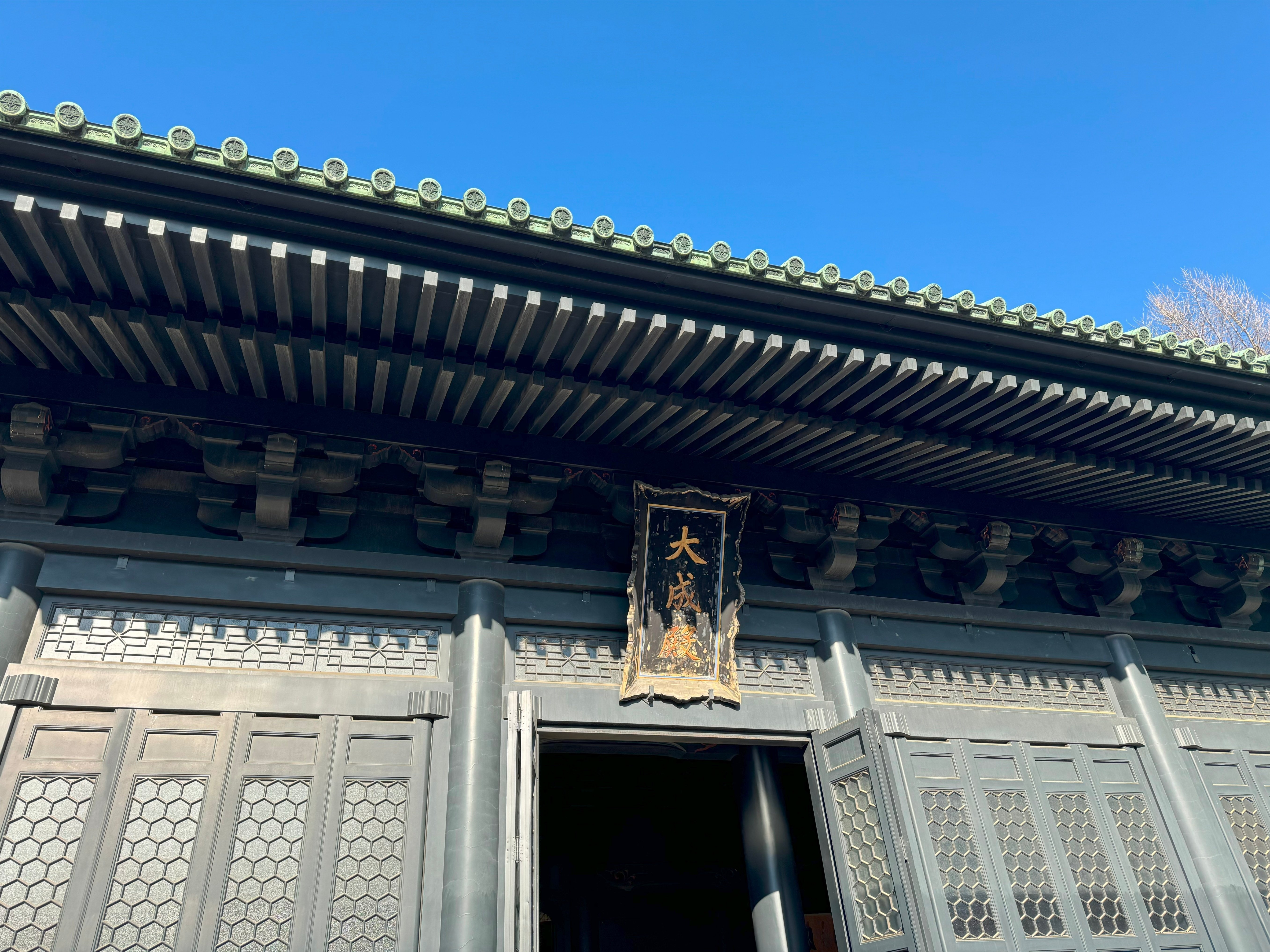 神社仏閣】湯島聖堂（ゆしませいどう）：東京都文京区｜上田晃穂
