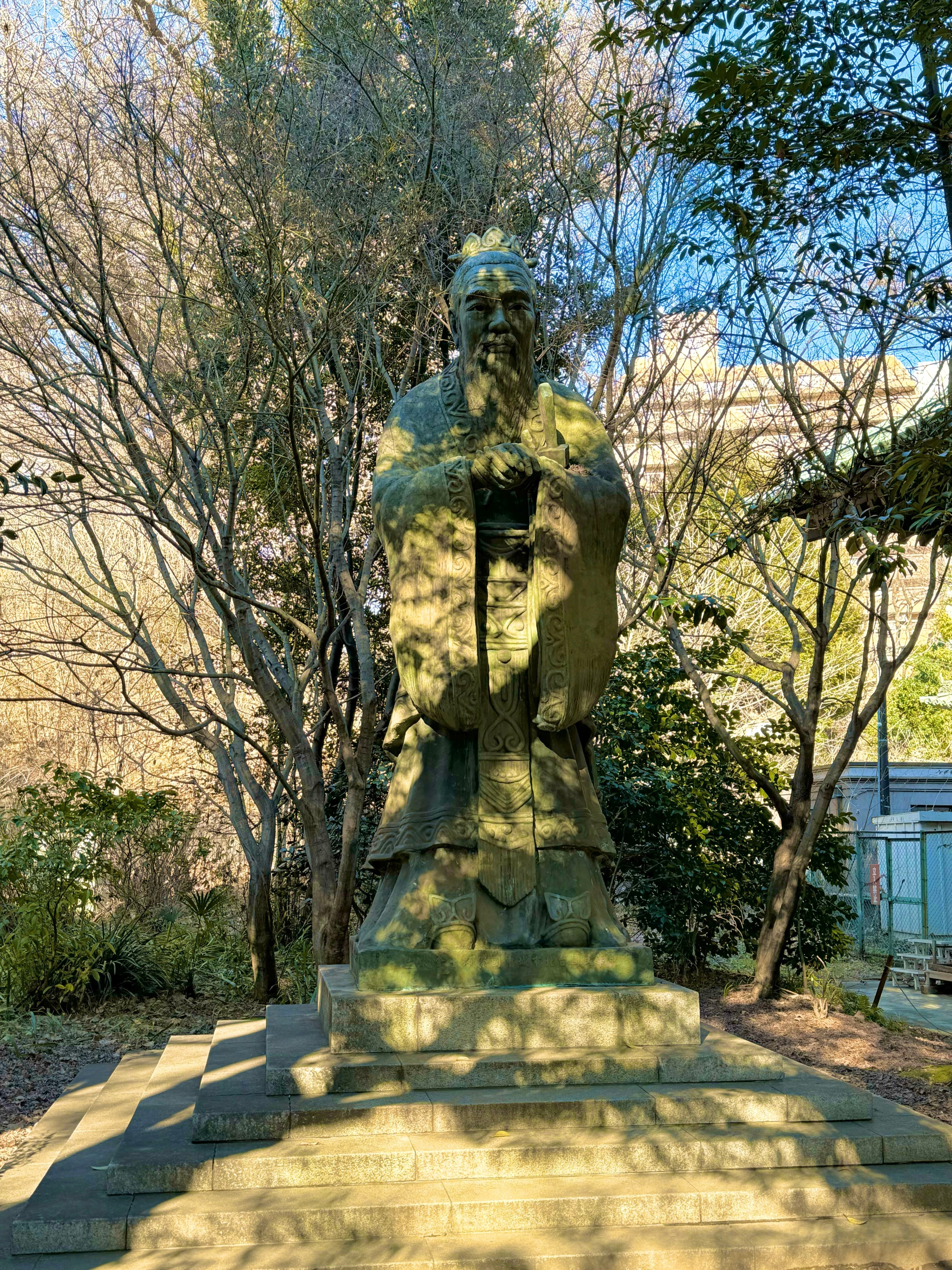 神社仏閣】湯島聖堂（ゆしませいどう）：東京都文京区｜上田晃穂