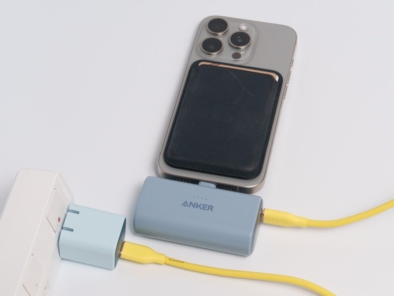 Anker Nano Power Bank (22.5W, Built-In USB-C Connector)のパススルー機能