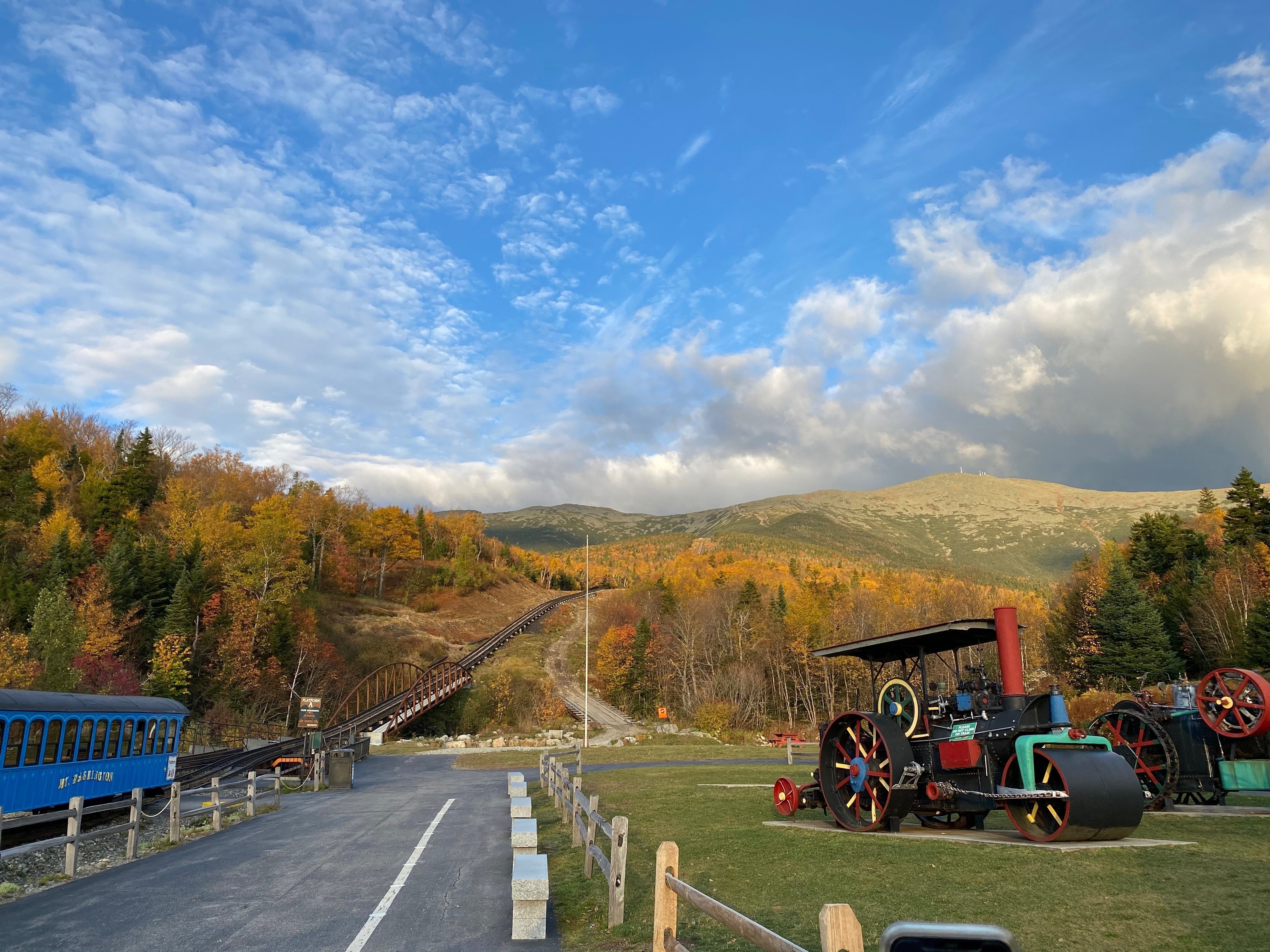 連なる山 世界初の登山鉄道、ワシントン山コグ・レイルウエイ〜アメリカ
