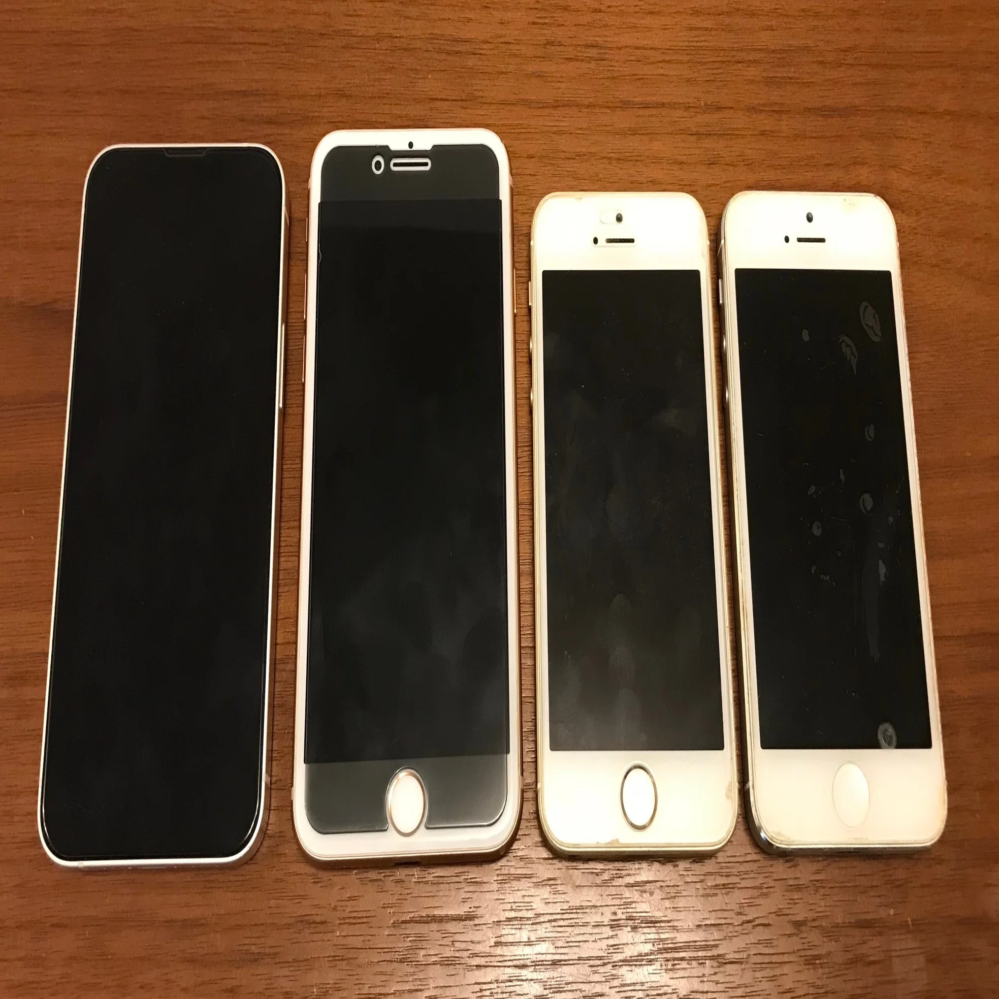 2024年に iPhone 13 mini を買った話｜まれに